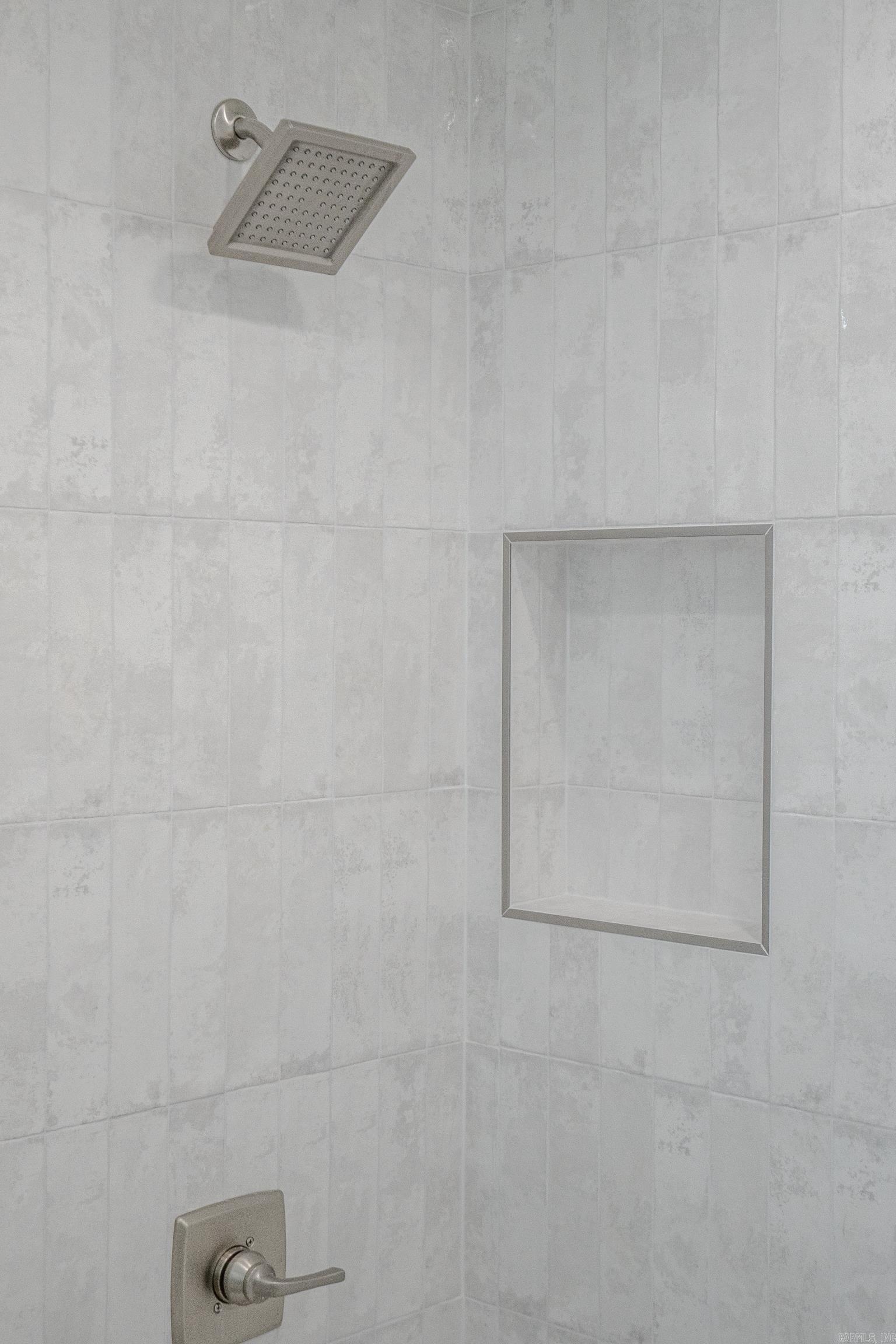 WOODLAND HILLS - Residential