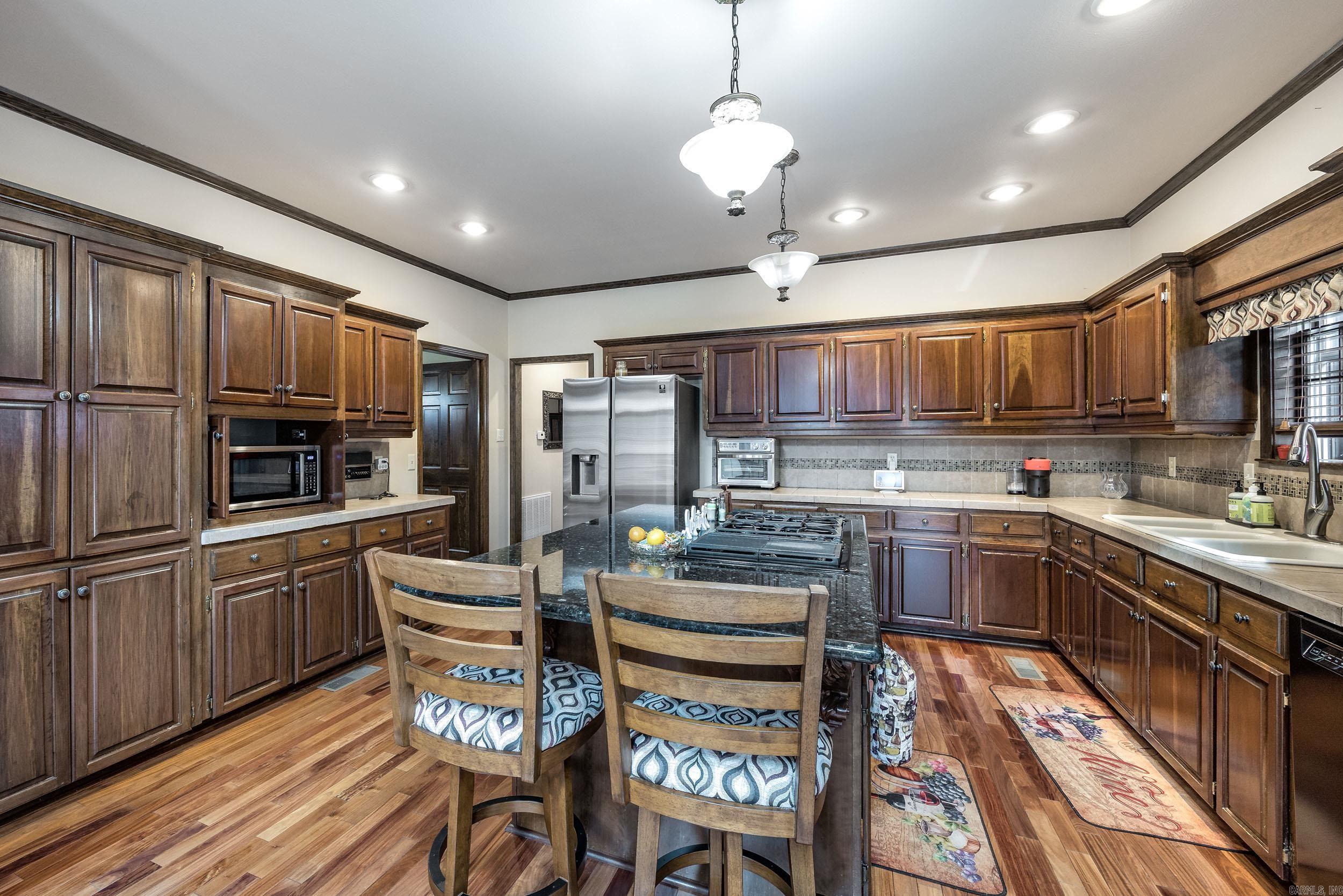 PLEASANT VALLEY ESTATES - Residential