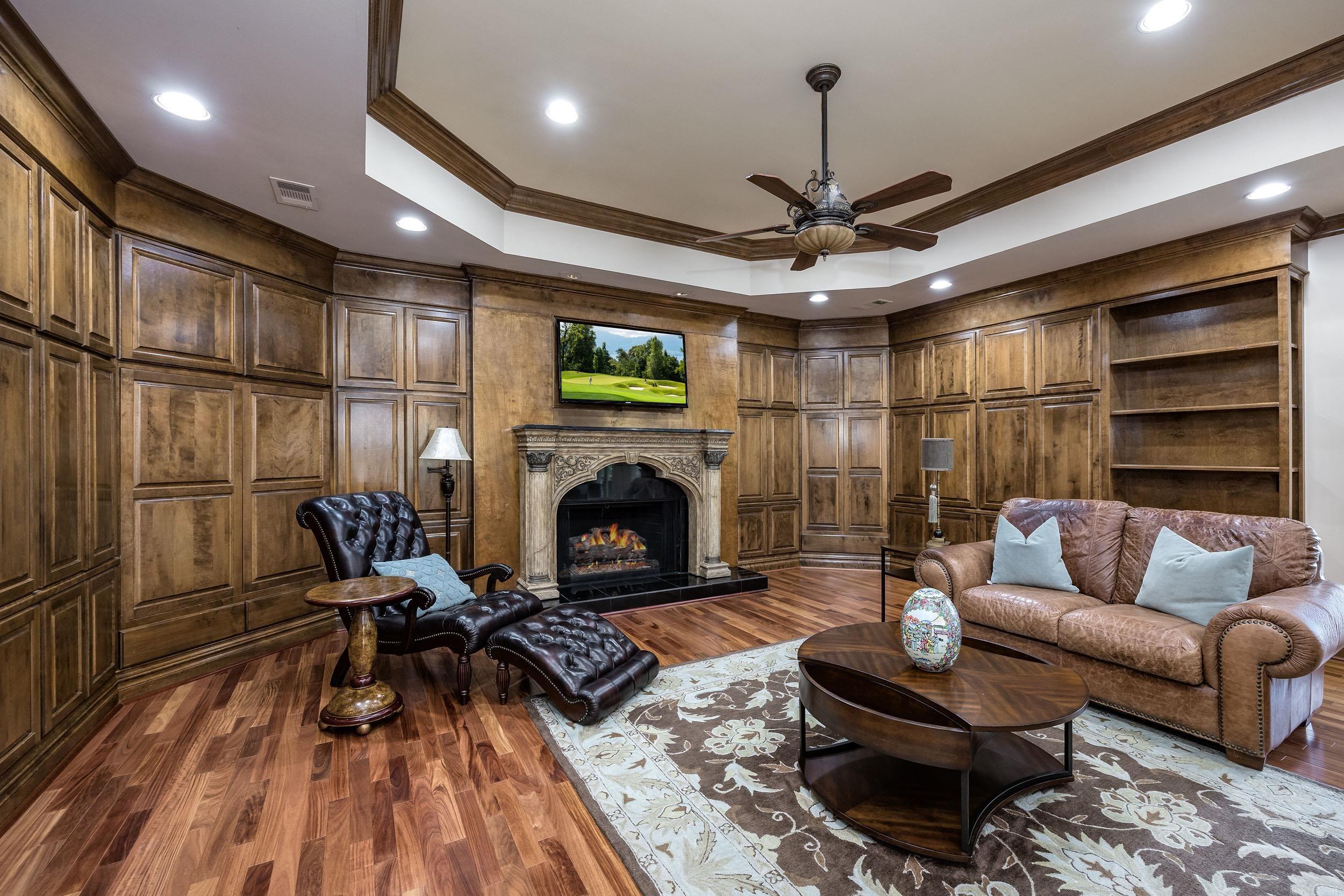 PLEASANT VALLEY ESTATES - Residential