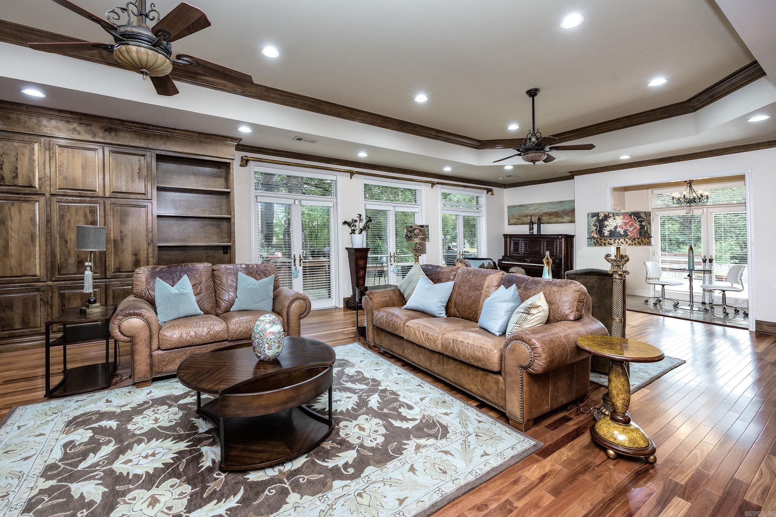 PLEASANT VALLEY ESTATES - Residential
