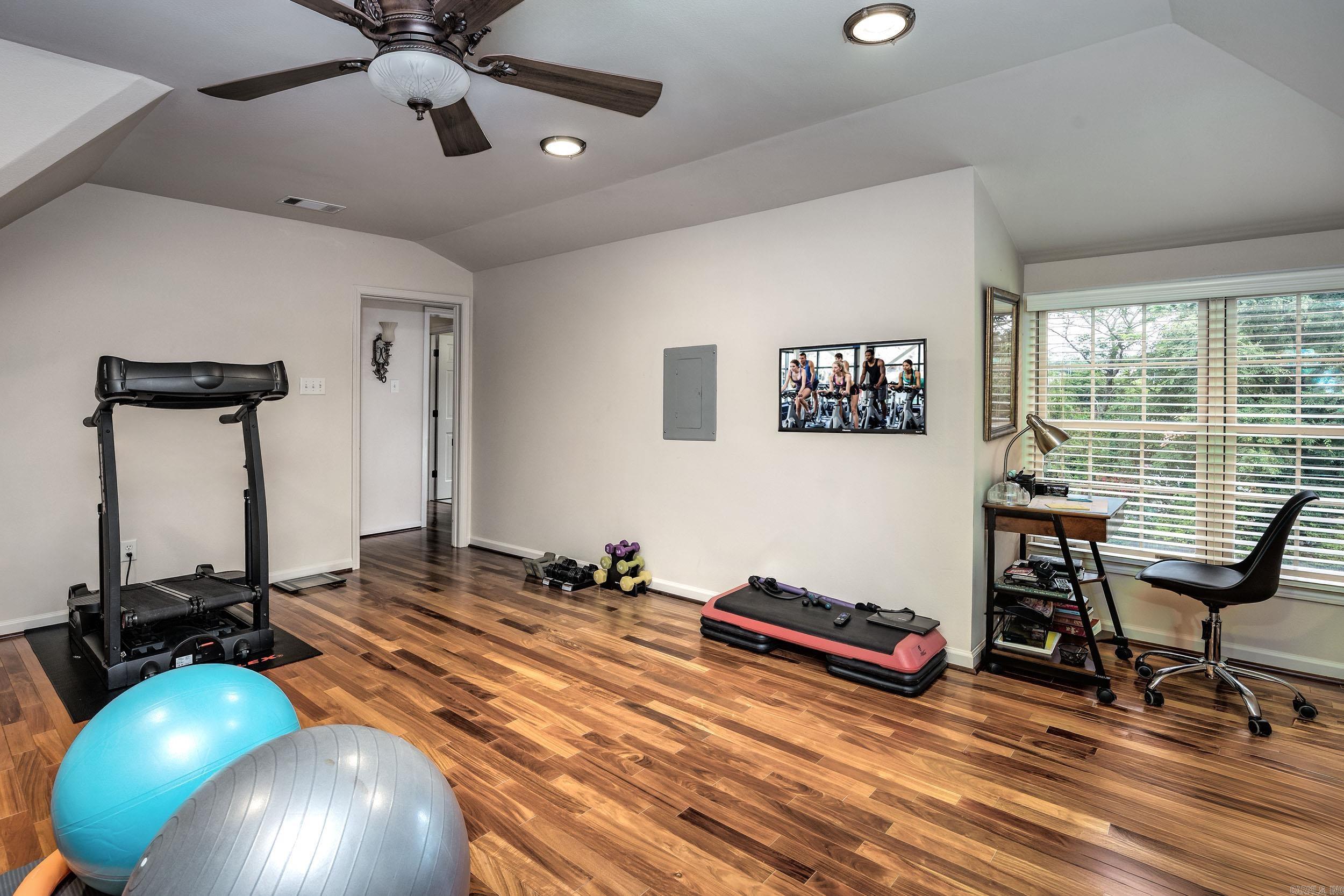 PLEASANT VALLEY ESTATES - Residential
