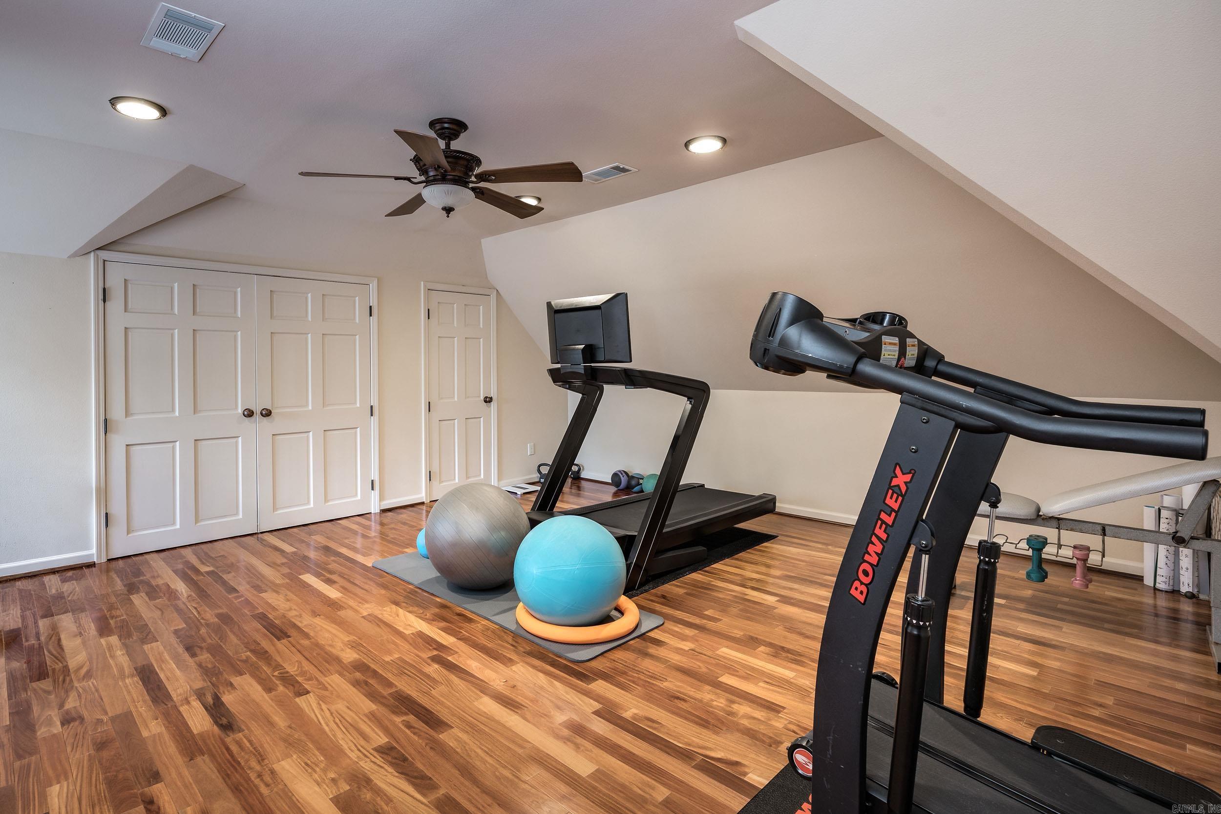 PLEASANT VALLEY ESTATES - Residential