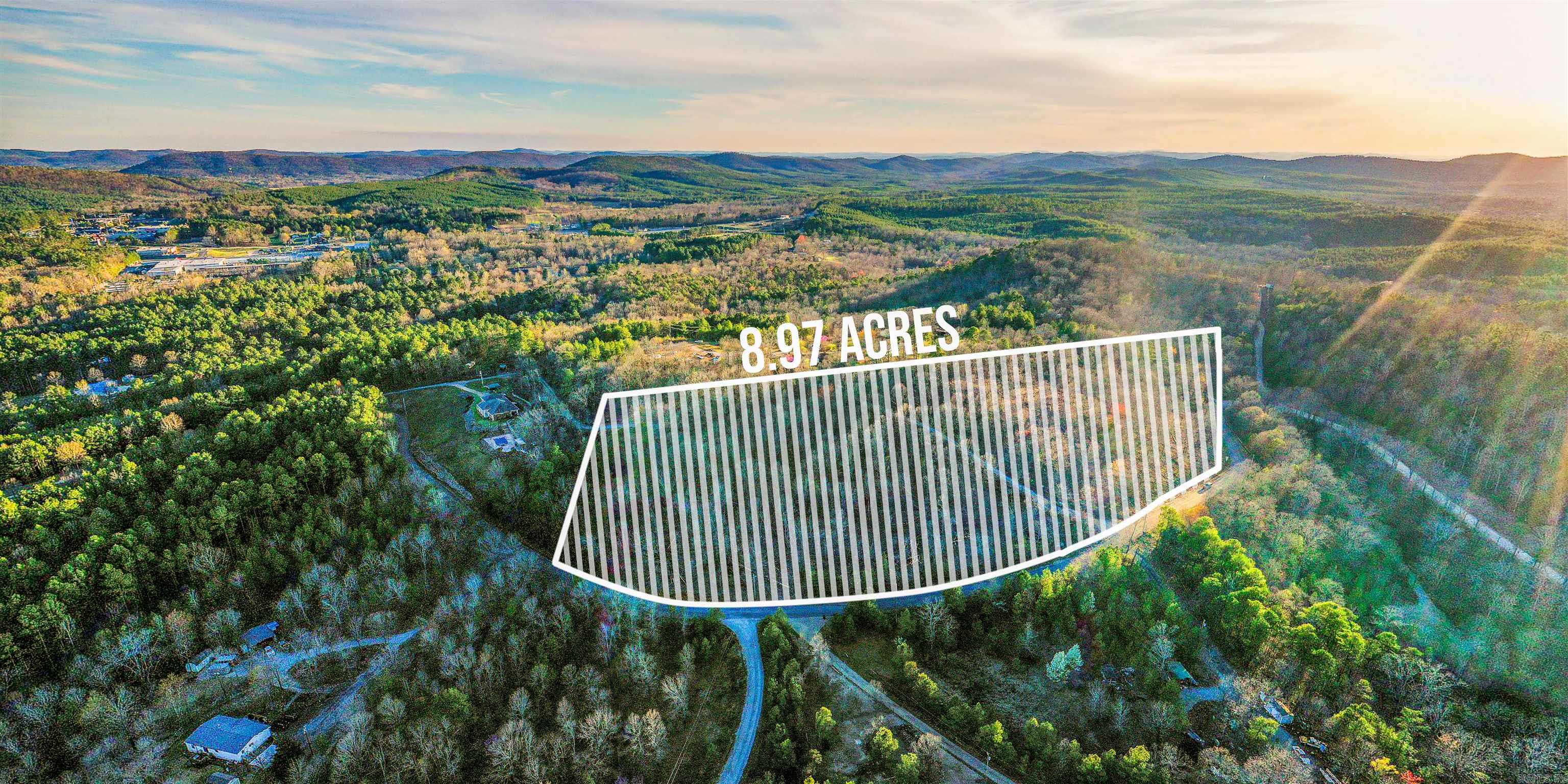 Strawberry East - Land