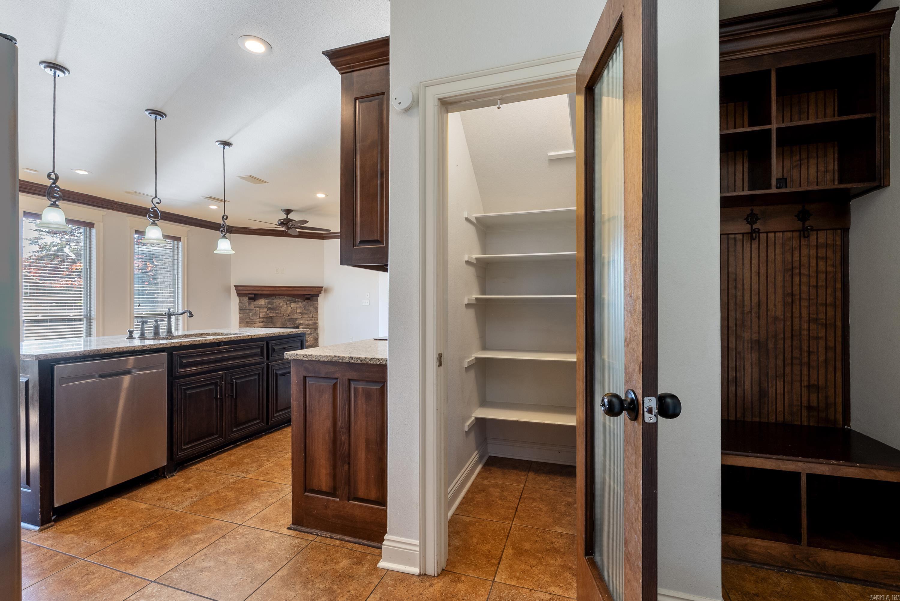 FIELDSTONE - Residential