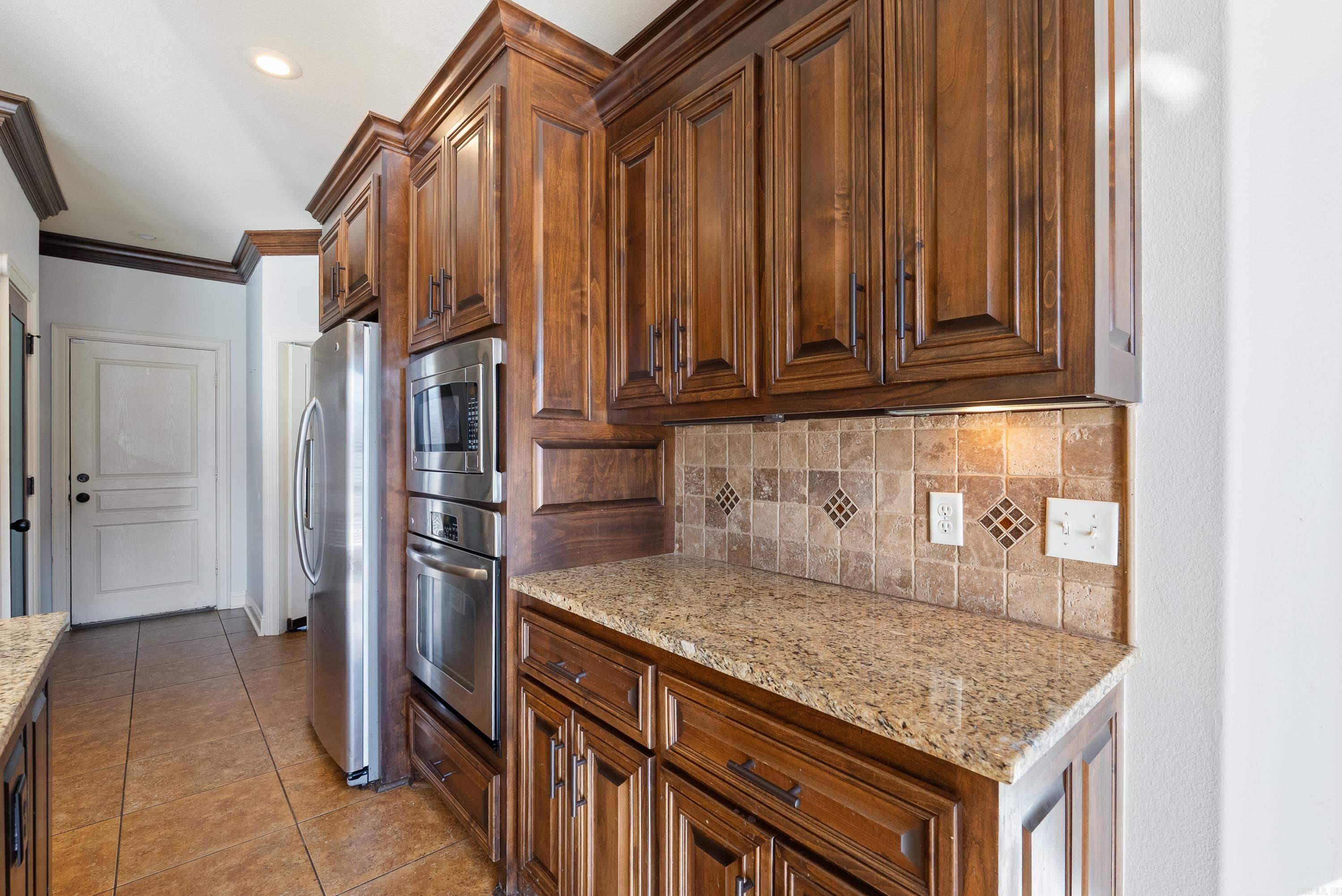 FIELDSTONE - Residential