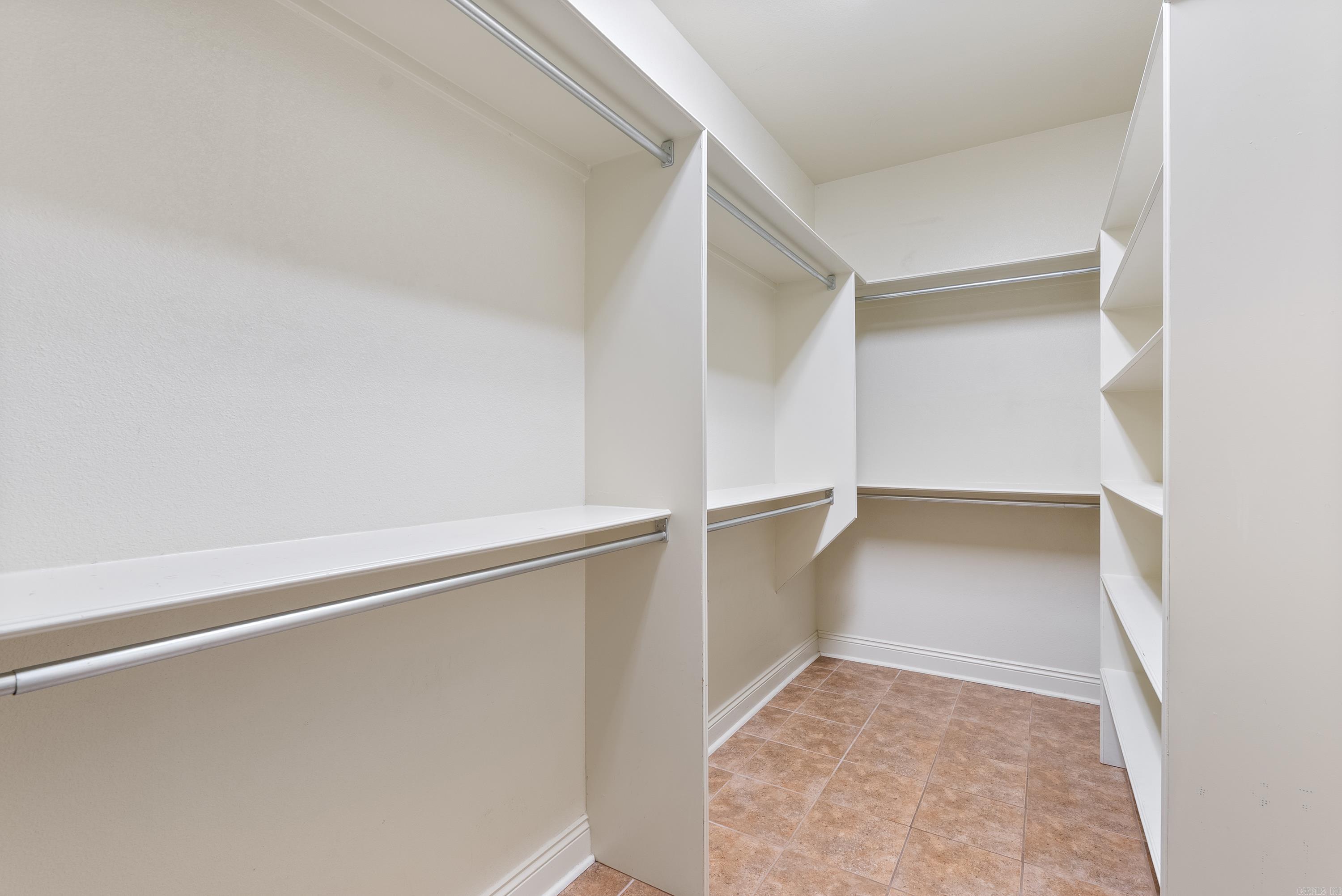 FIELDSTONE - Residential