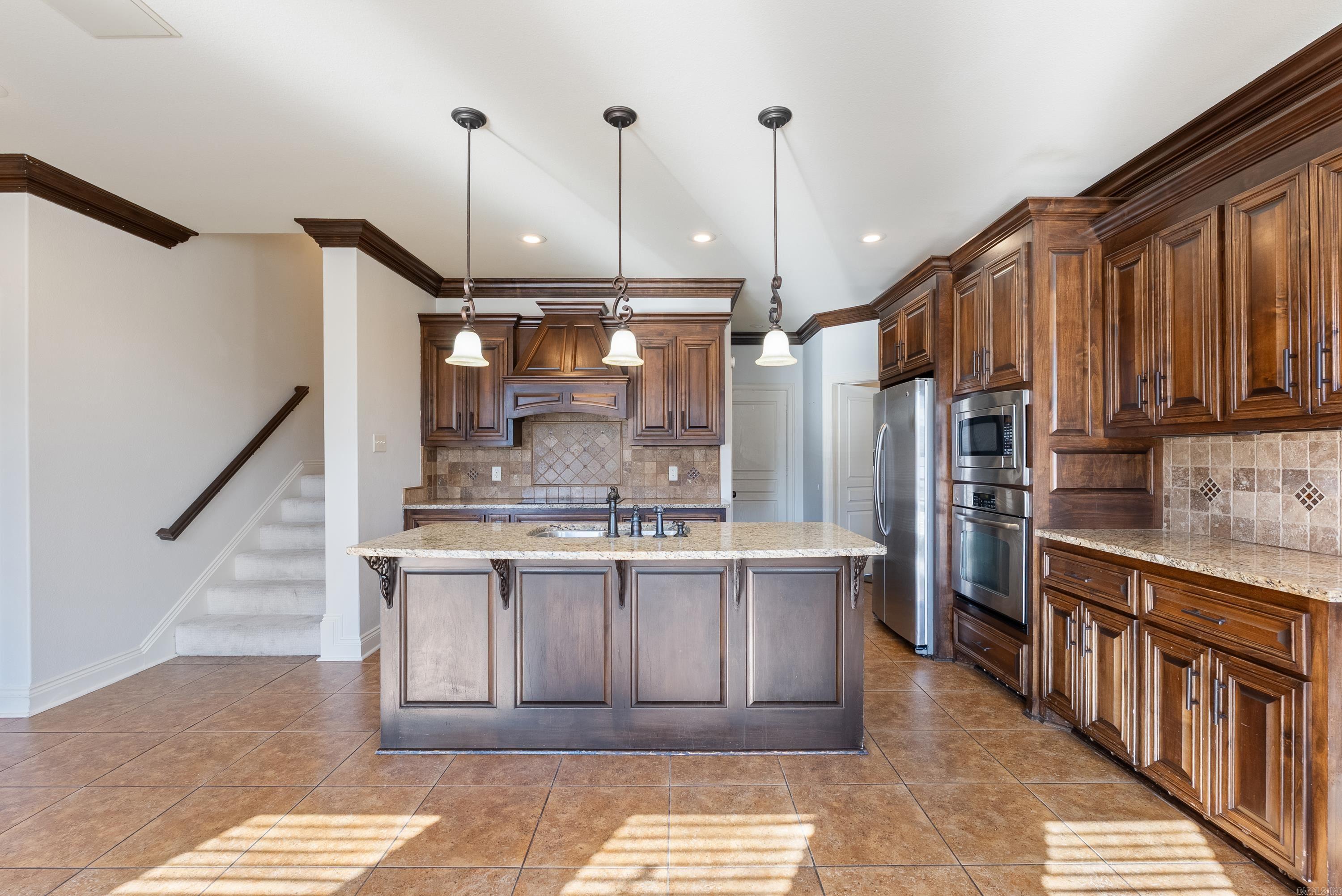 FIELDSTONE - Residential