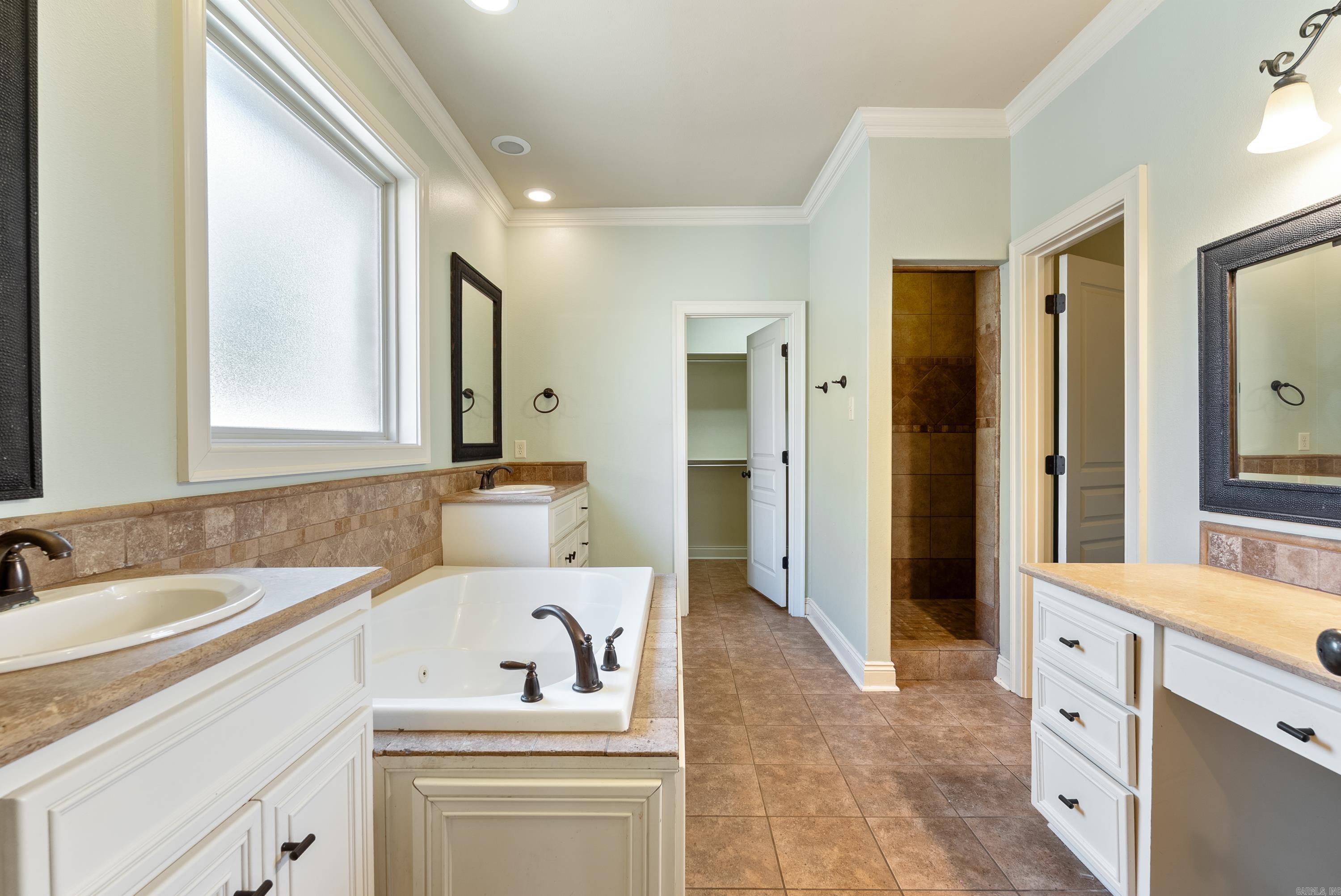 FIELDSTONE - Residential