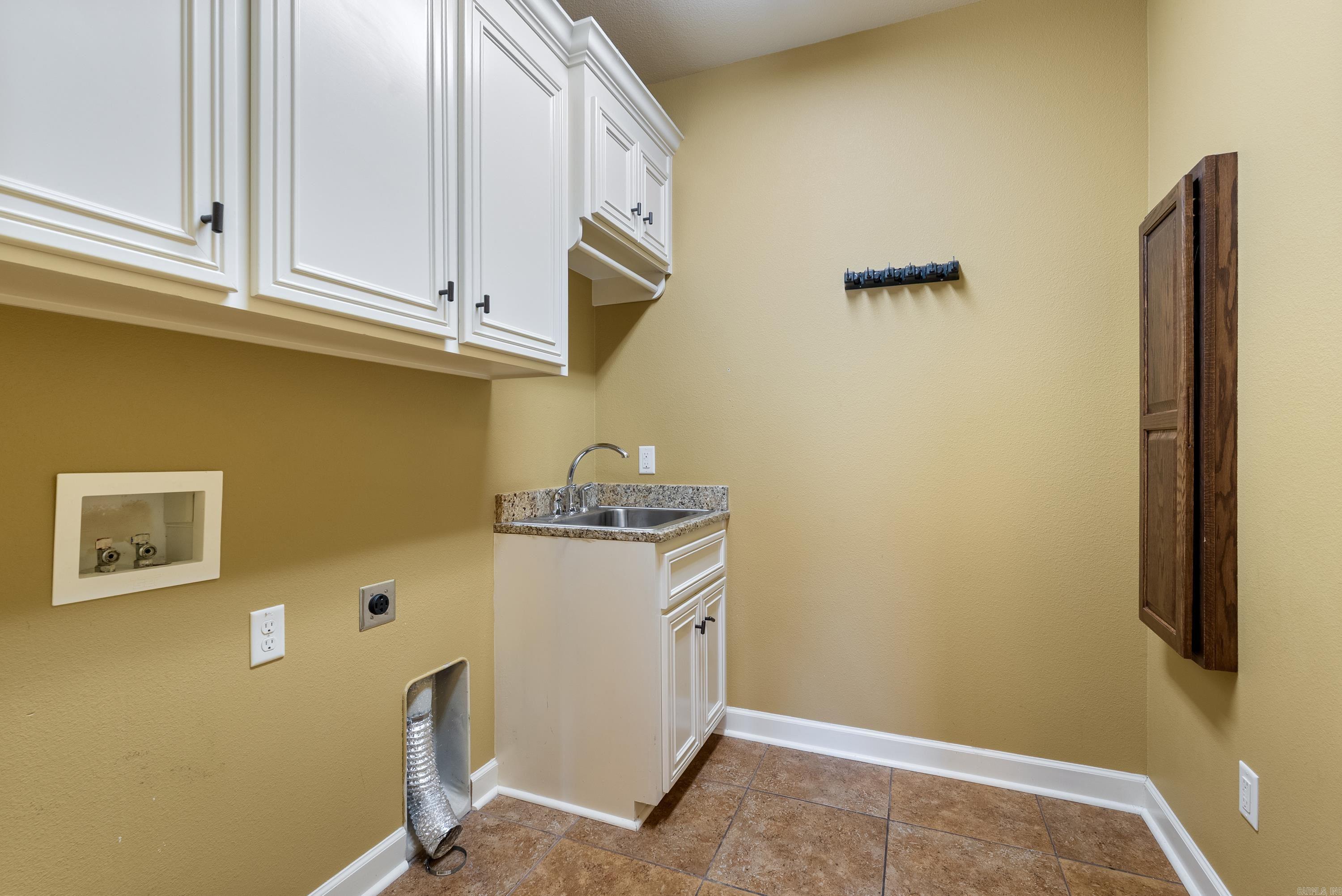 FIELDSTONE - Residential