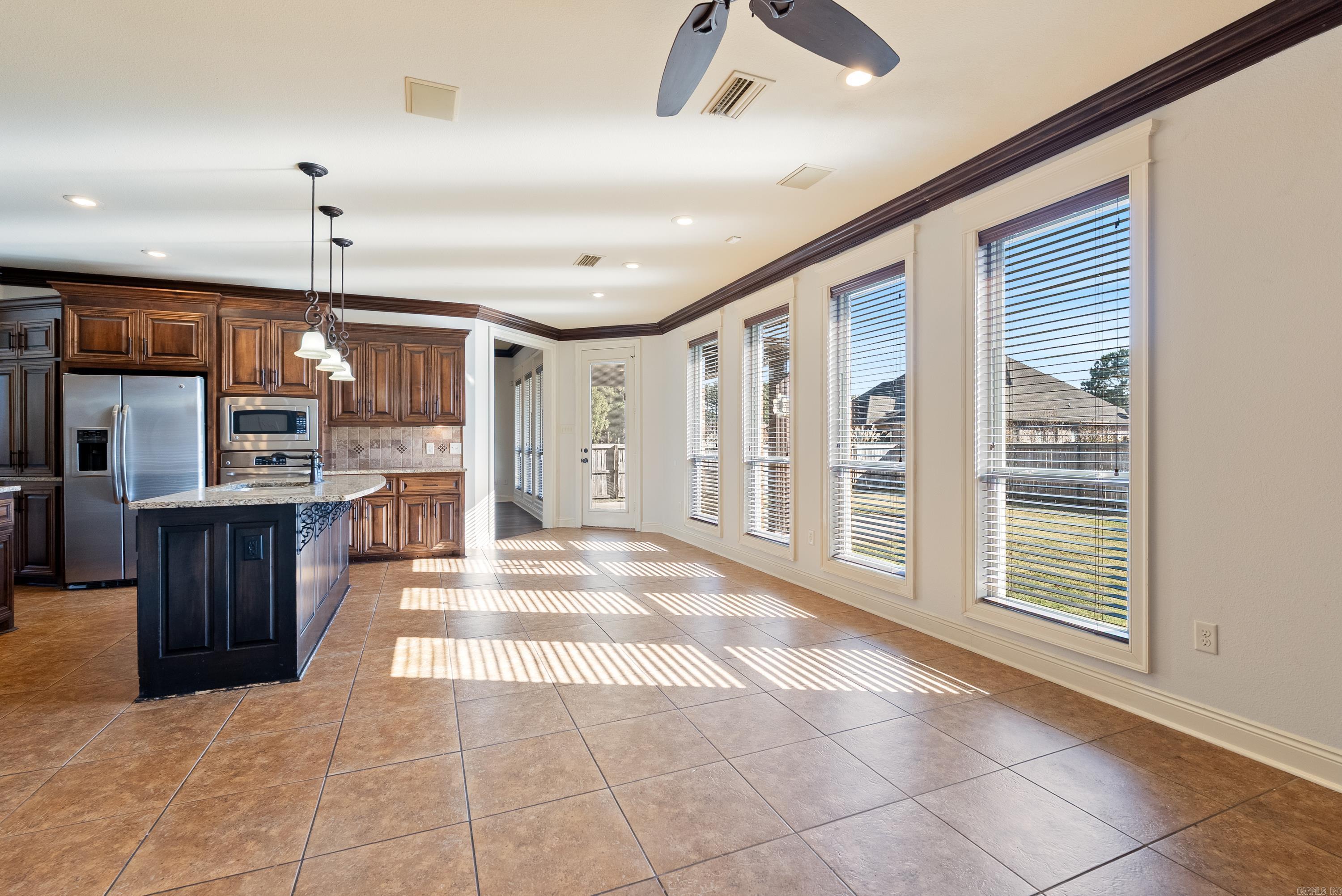 FIELDSTONE - Residential