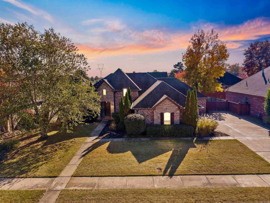 Welcome to this stunning 4-bedroom, 3.5-bath home in the sought after Fieldstone Subdivision in West Conway! This home is designed for comfort and function. It features an open concept layout with a split floor plan. The primary suite and two bedrooms are on the main level; upstairs offers a fourth bedroom, full bath, and large bonus room! The primary bath is a retreat with dual vanities, jetted tub, walk-in shower, and oversized closet. New flooring (2023). The kitchen boasts ample stained cabinetry, walk-in pantry, and island/bar, opening to a cozy hearth room with fireplace. Extras include an 85-gallon water heater (2023), built-in interior/exterior speaker system, and large three-car garage. Out back, you’ll love the fenced-in backyard. Perfect for kids, pets, or outdoor entertaining. Sellers will negotiate a flooring allowance with an accepted offer and $750 towards a home warranty. With its spacious layout, updates, and prime location, this home is ready for its next owners and move in ready. Don't miss out on this one, schedule your showing today!