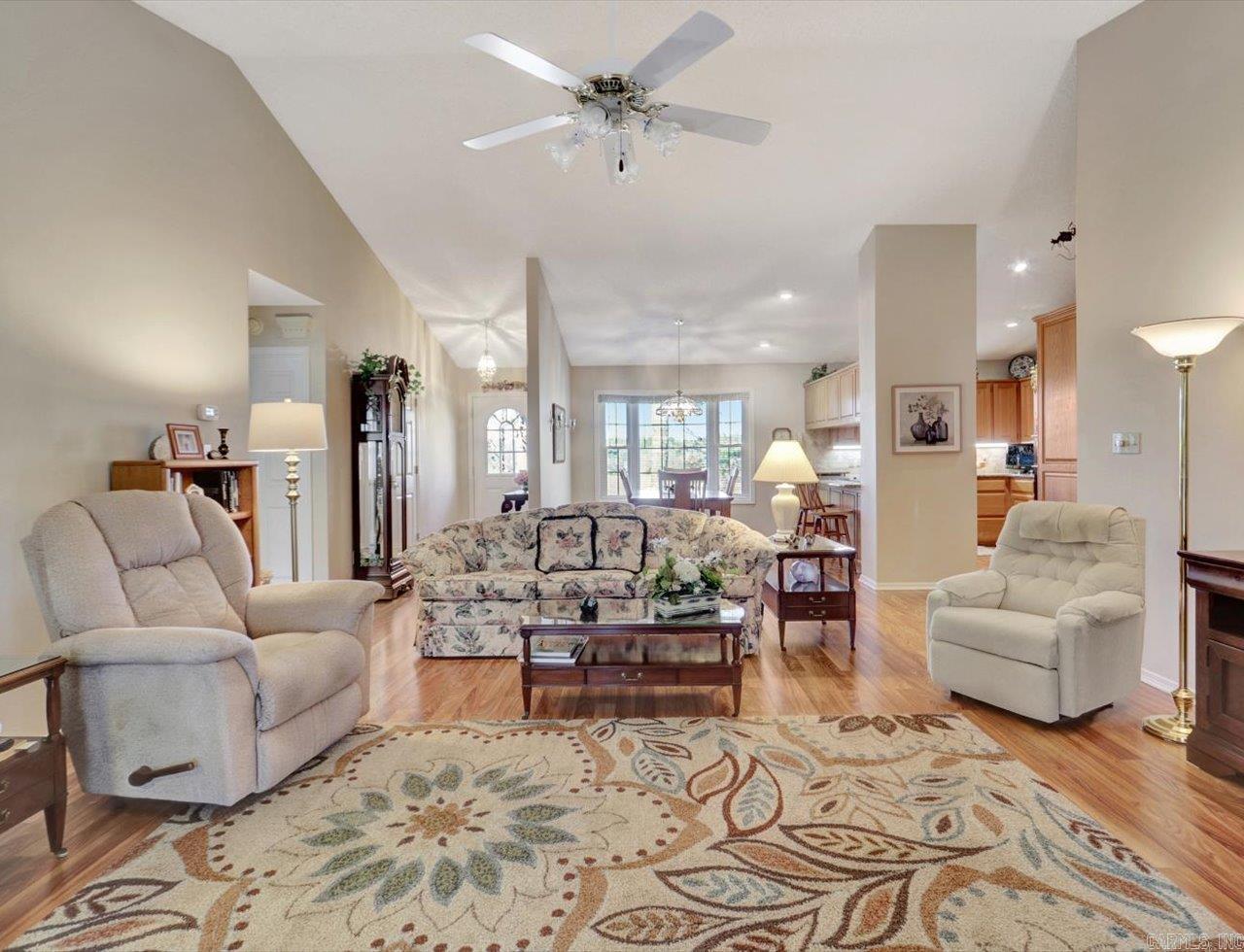 ZAPATO - Residential