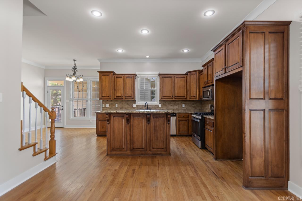 MIDTOWN BRYANT - Residential