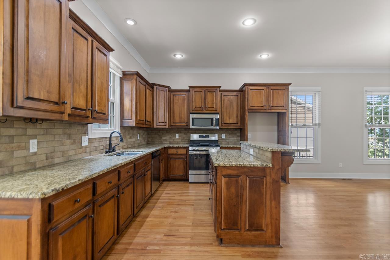 MIDTOWN BRYANT - Residential