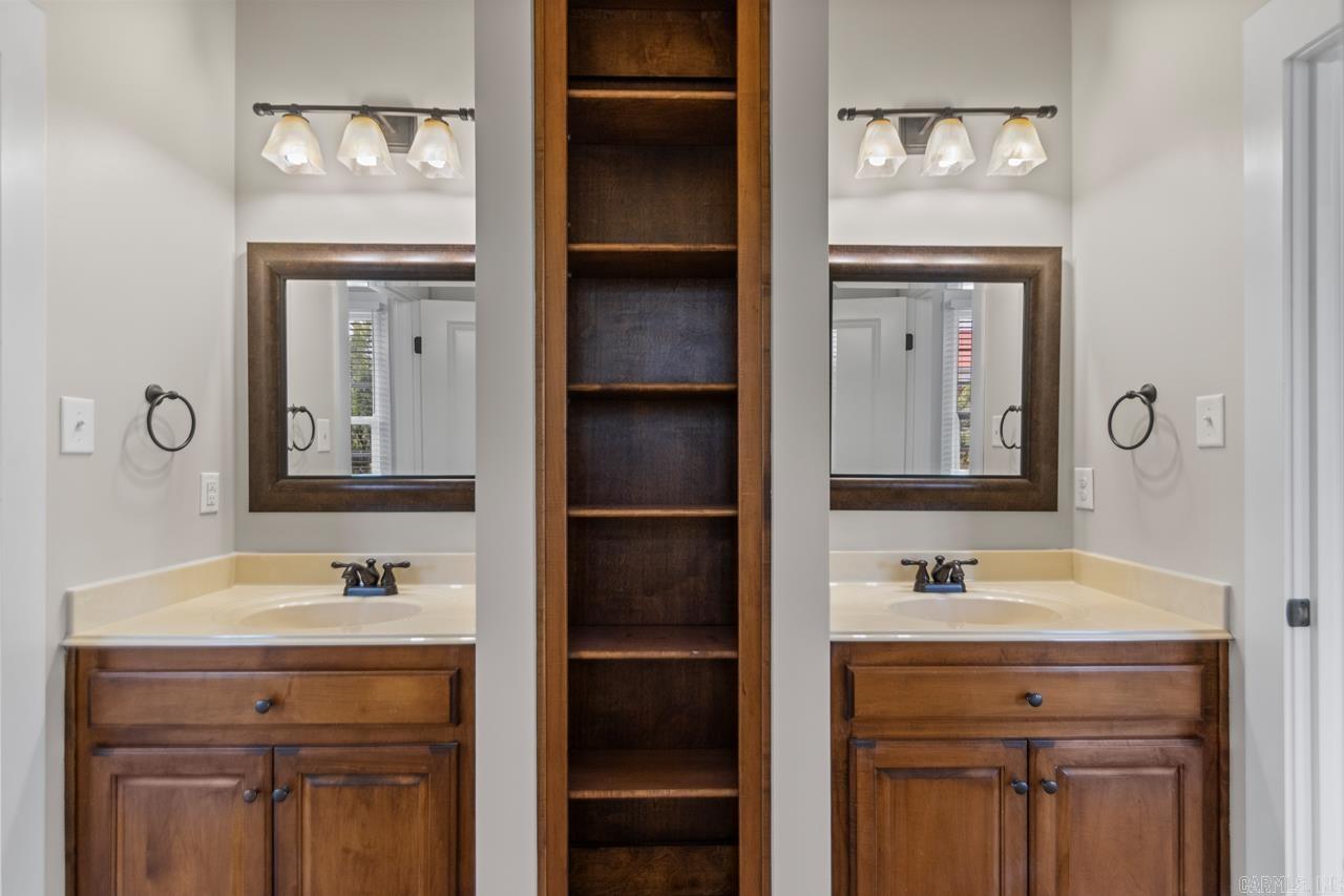 MIDTOWN BRYANT - Residential