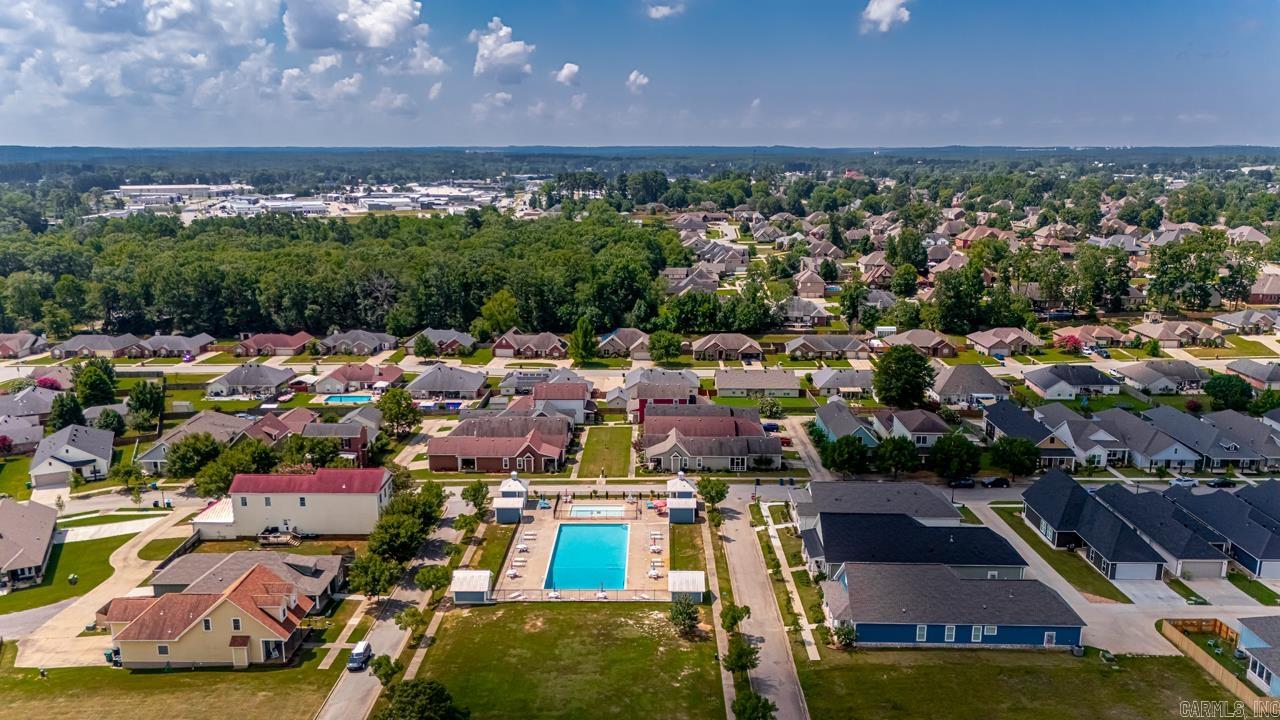 MIDTOWN BRYANT - Residential