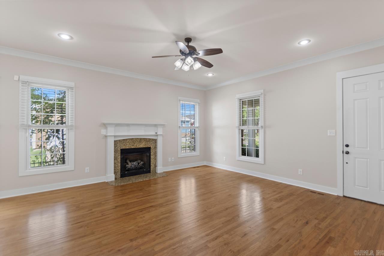 MIDTOWN BRYANT - Residential