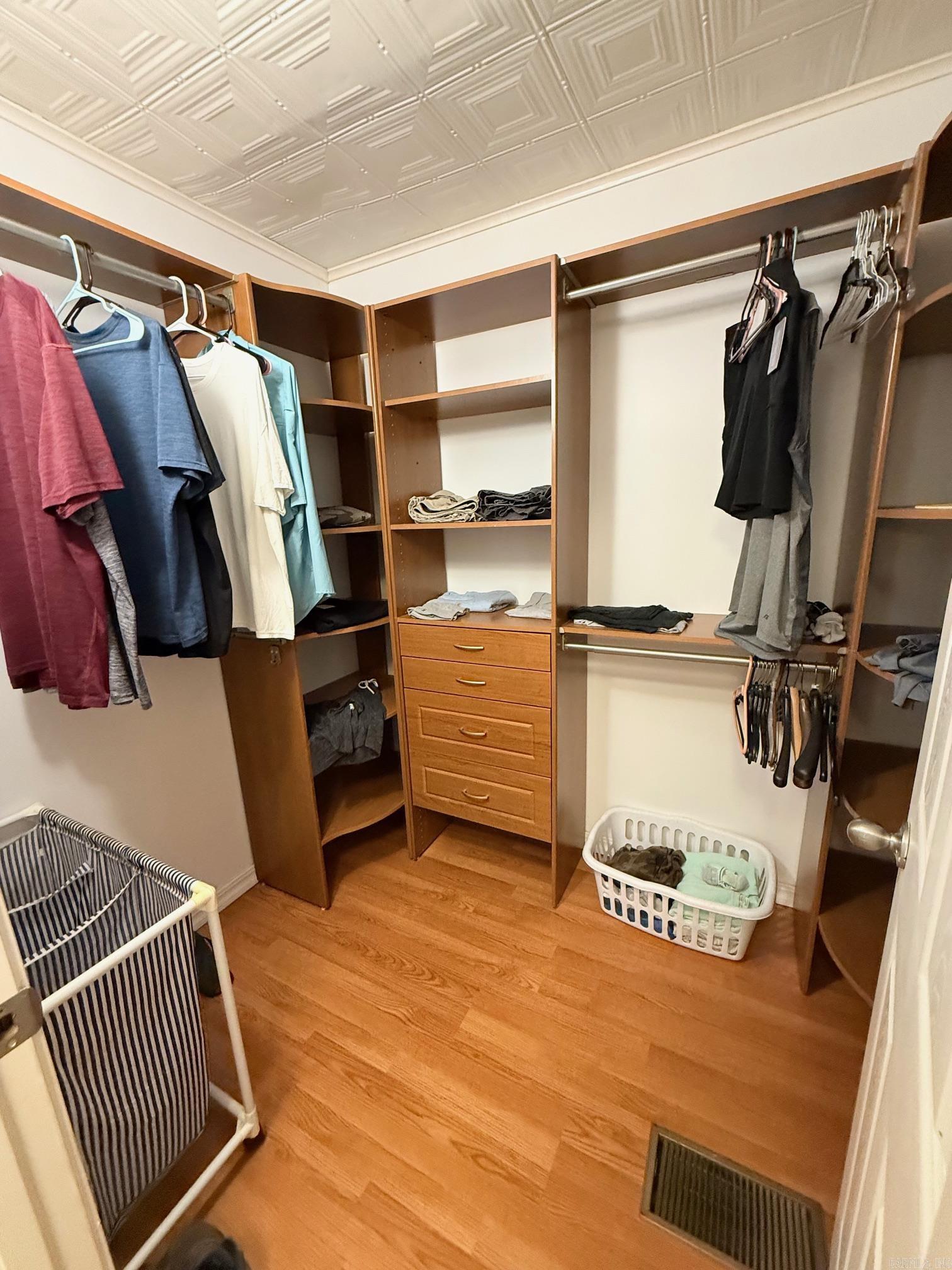 Lakevievv - Residential