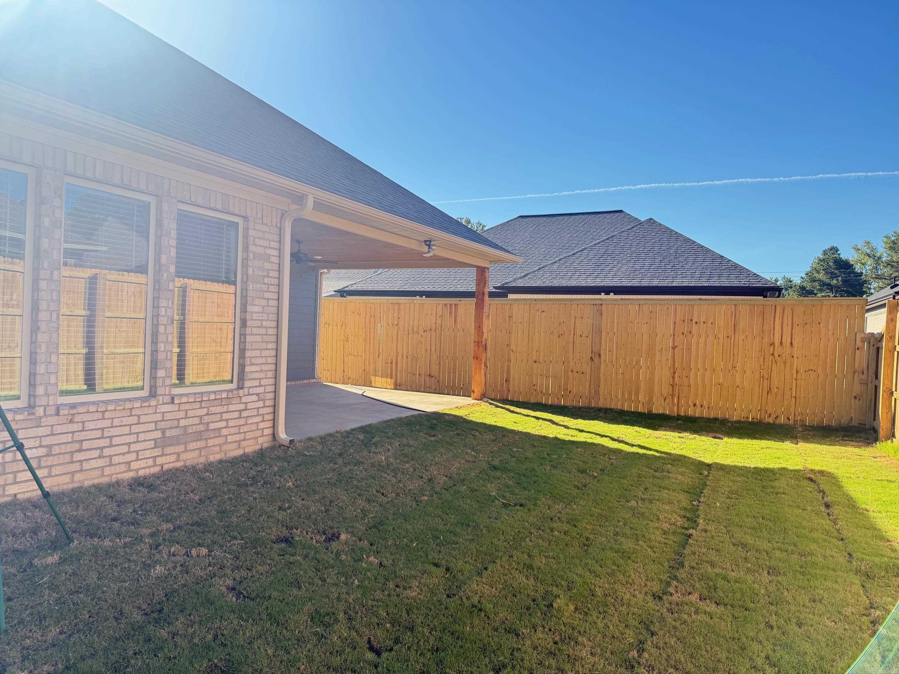 SPENCER CROSSING LLC - Residential Lease