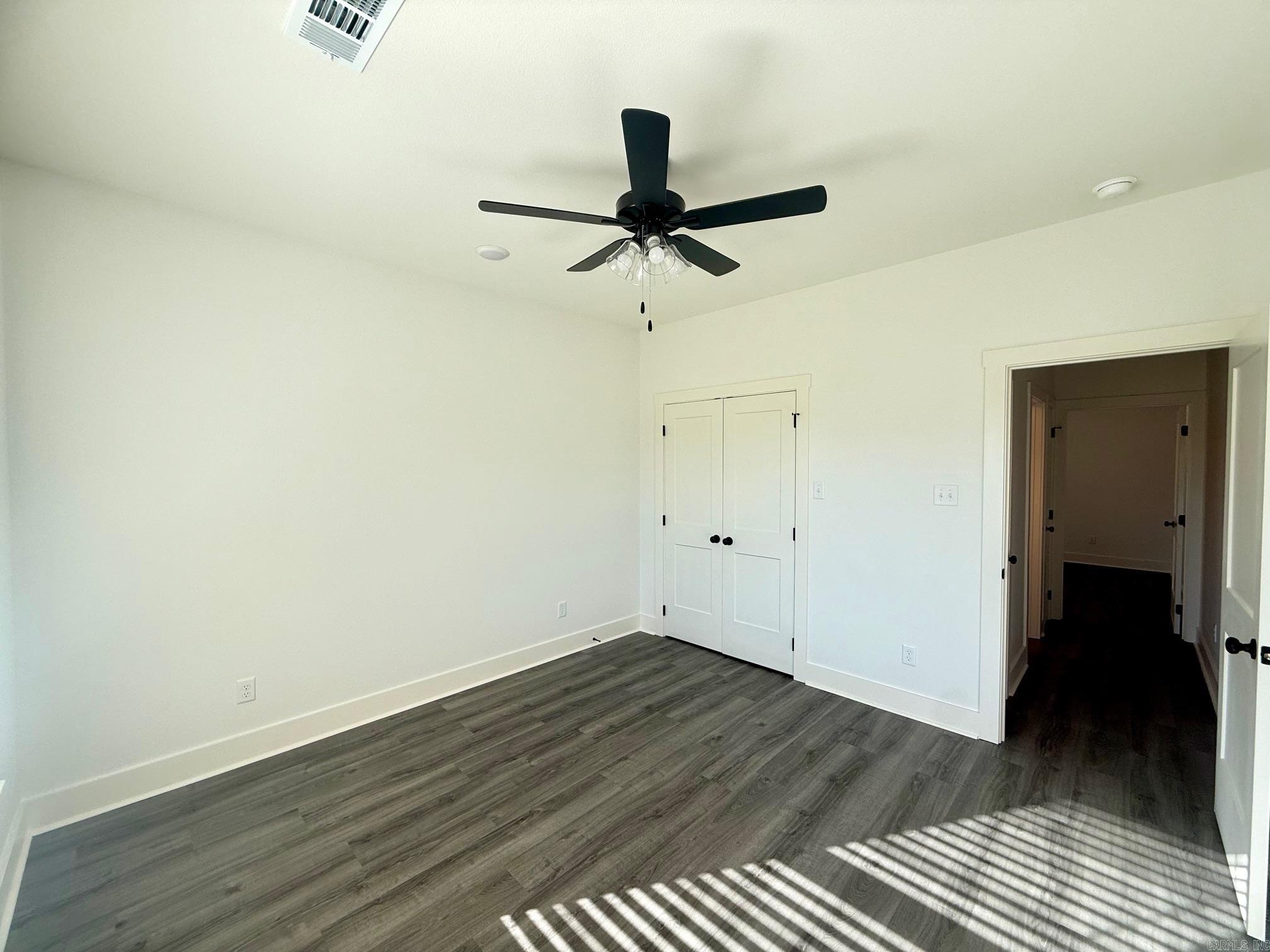 SPENCER CROSSING LLC - Residential Lease