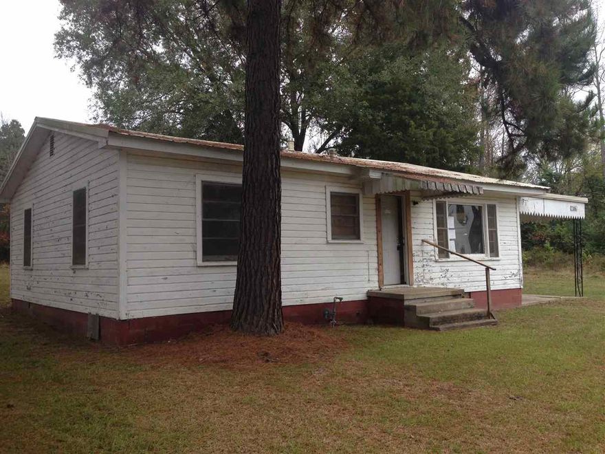 Investor property comes with 3 bedrooms and 1 bathroom. Some wood floors and wood paneling with over 1000 square feet in the quaint rural town of Perryville, AR and is also directly across the street from the local high school. With repairs and maintenance this home will be a great rental opportunity for the right investor.  Information on bidding, Earnest Money procedures and more, visit:  www.HUDHomestore.com. Agents, for showing instructions please contact CSS at 501.244.0333