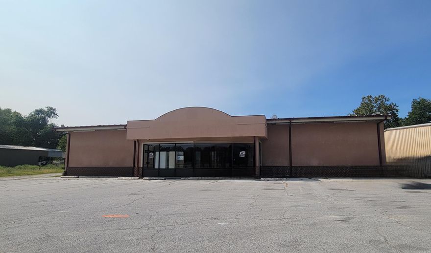Former grocery store located in Tuckerman.