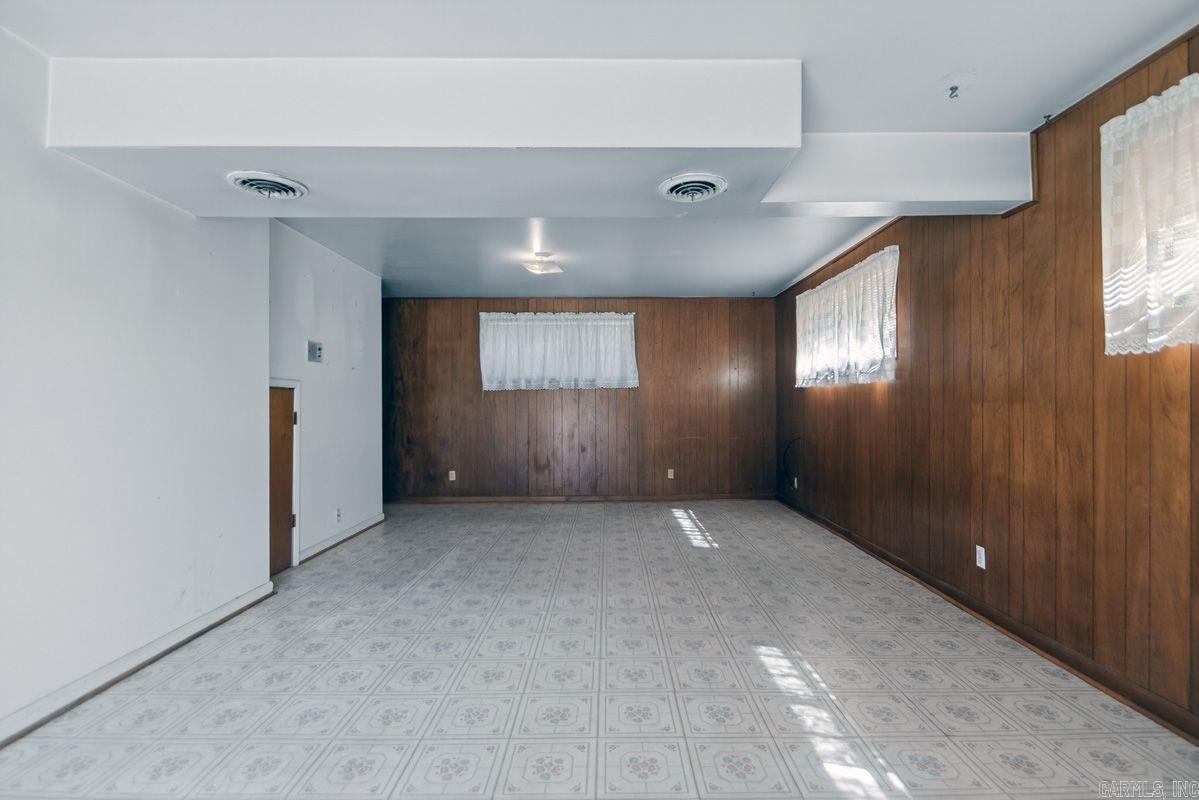 Shirley Heights - Residential