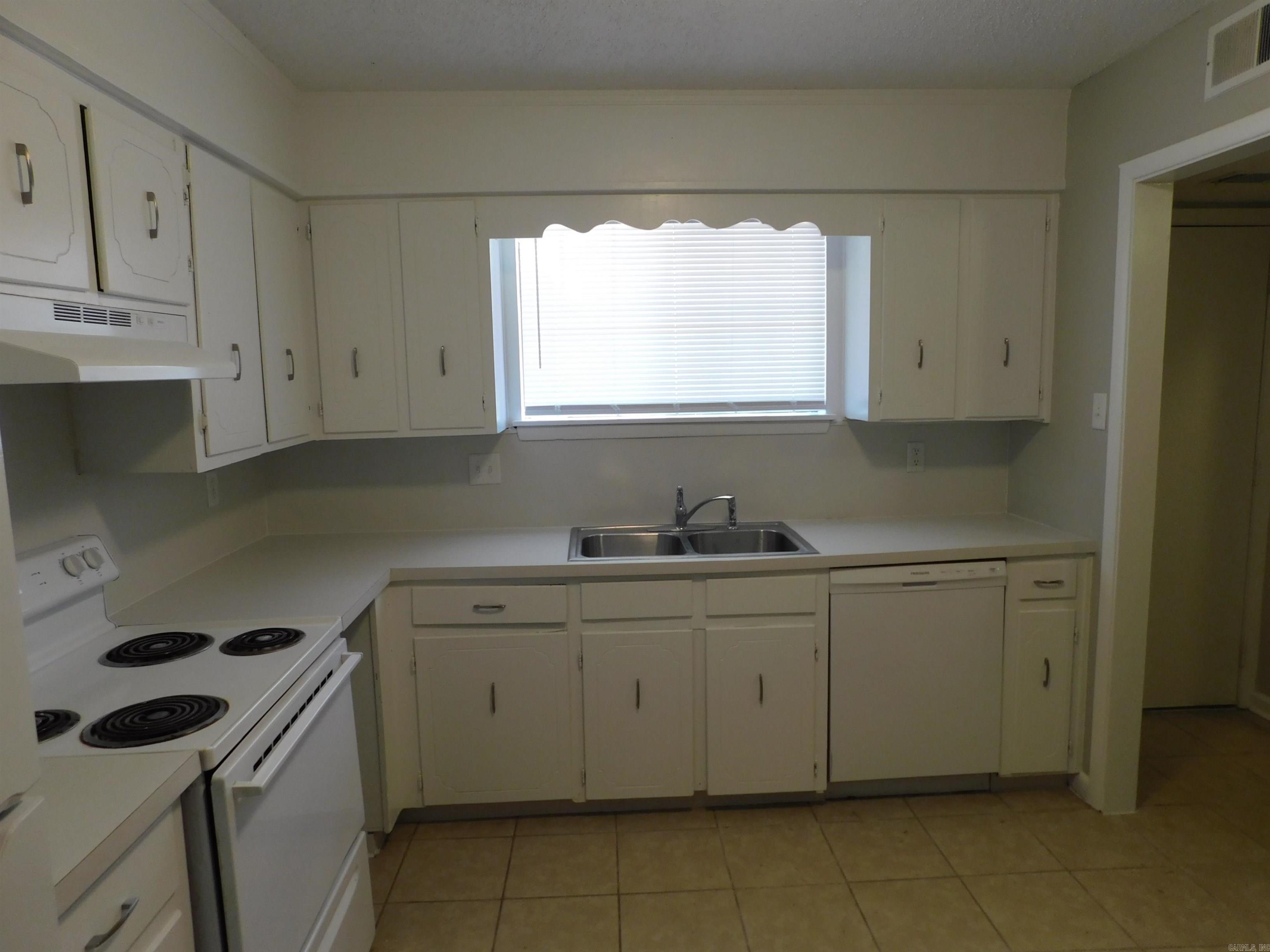 Pike Plaza Heights - Residential Lease
