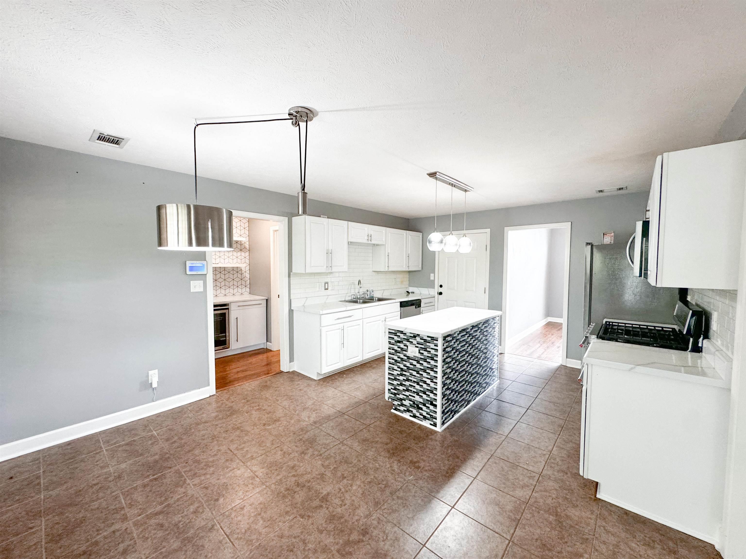 FIELDPOINTE ADD - Residential