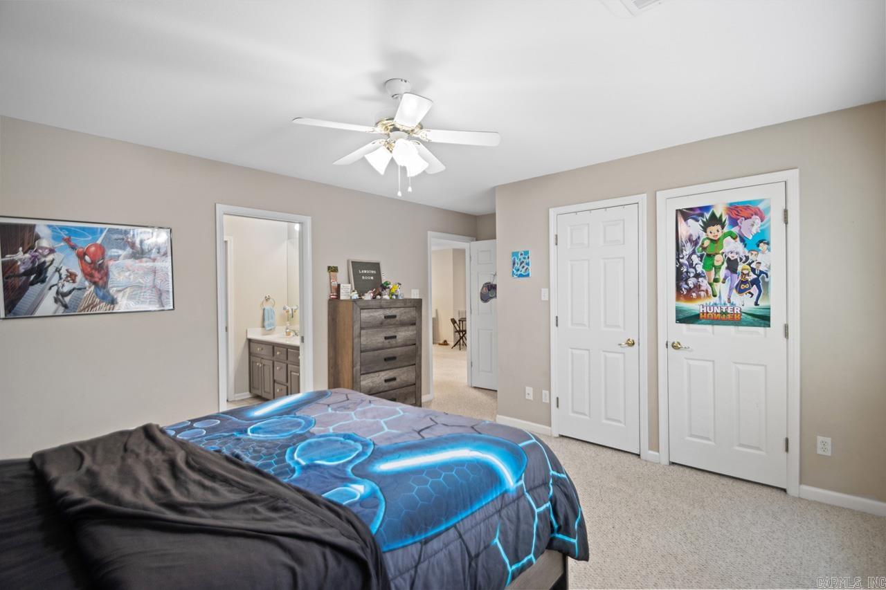 PEBBLE LAKE - Residential