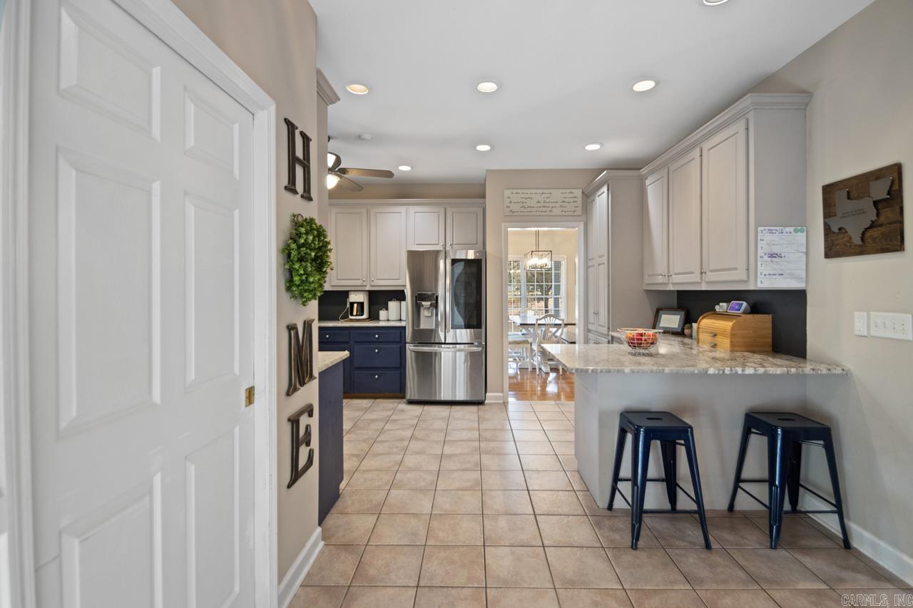 PEBBLE LAKE - Residential