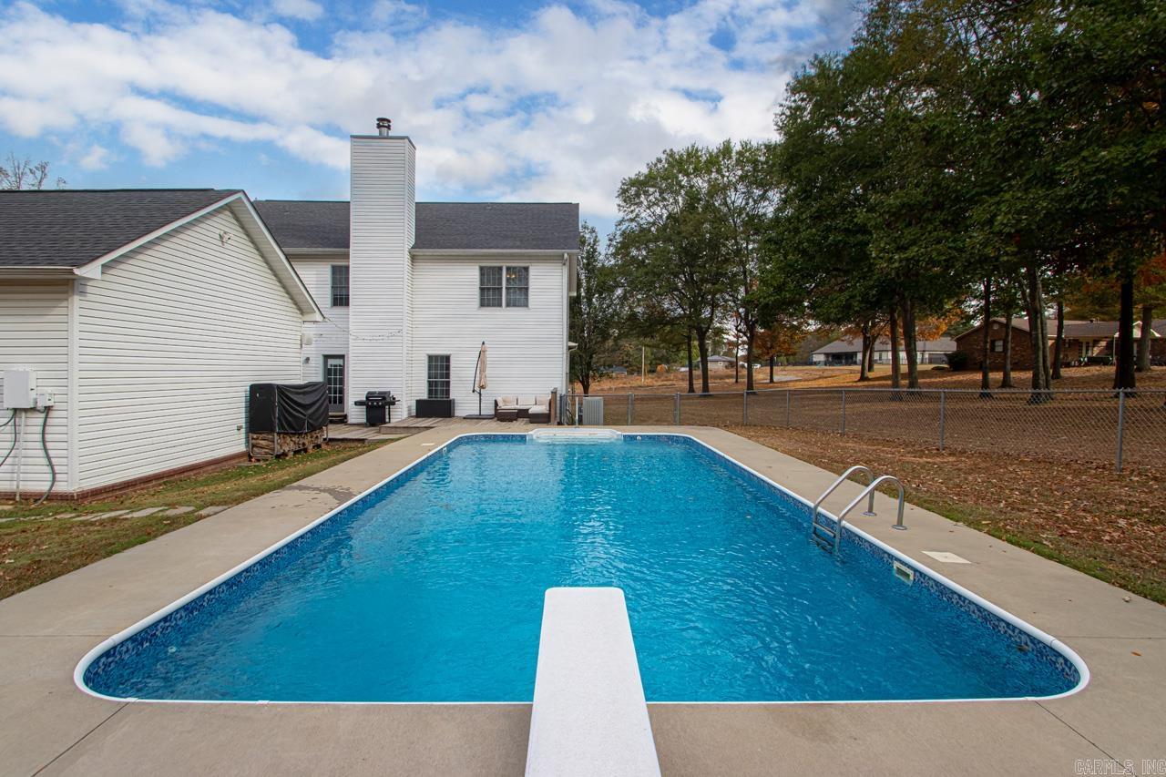 PEBBLE LAKE - Residential