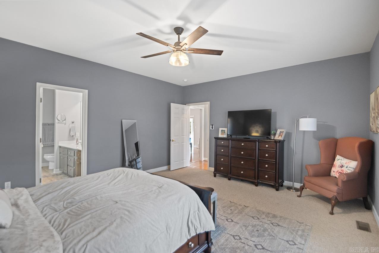 PEBBLE LAKE - Residential