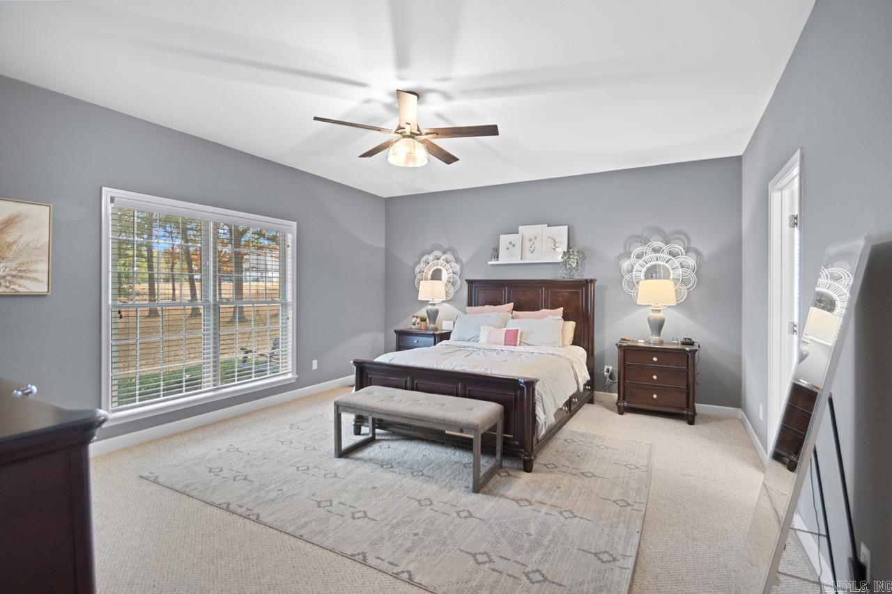 PEBBLE LAKE - Residential