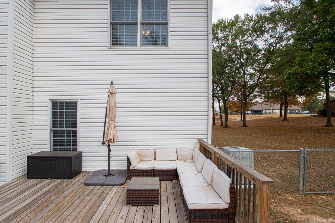 PEBBLE LAKE - Residential