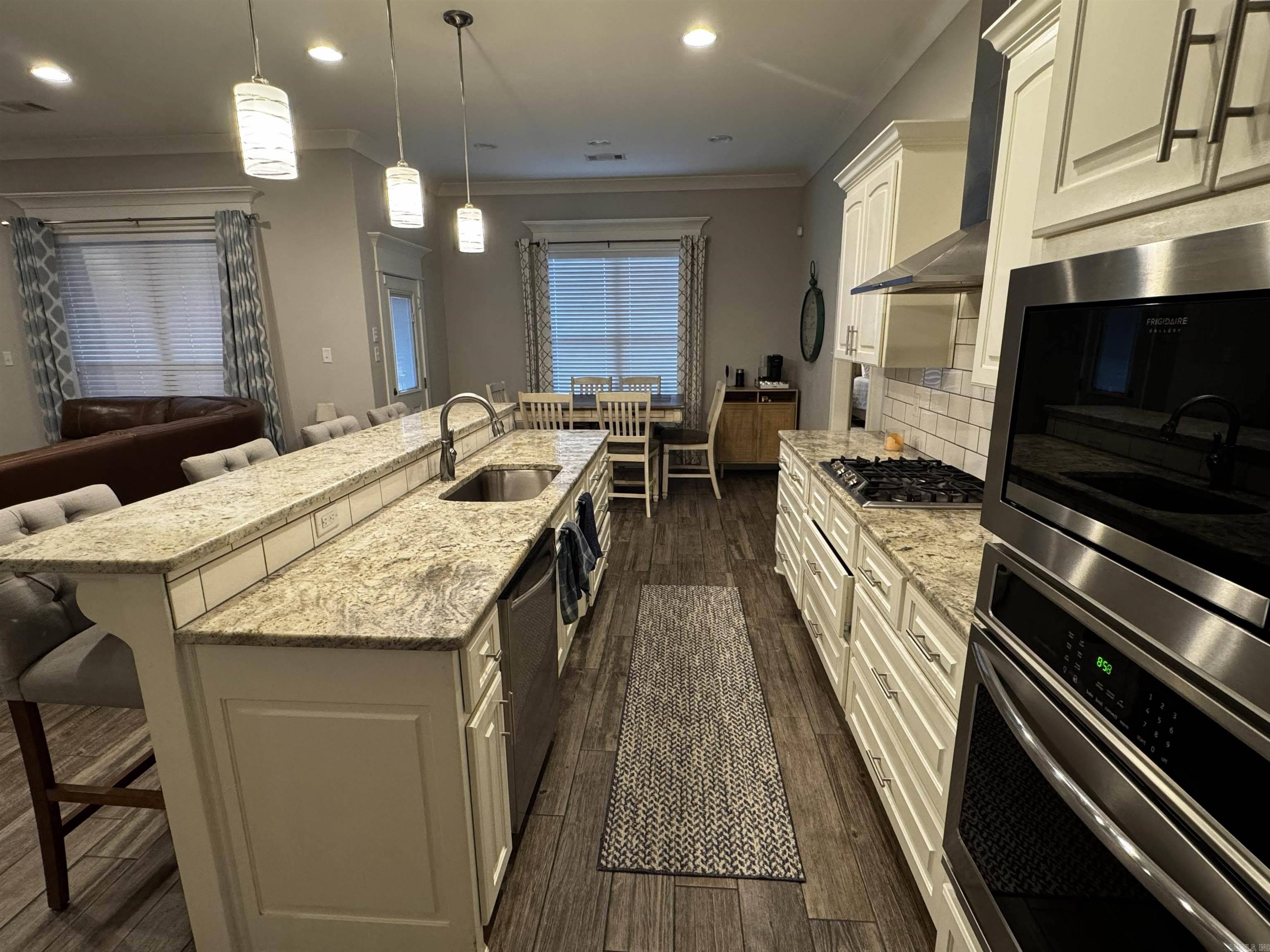 CREEKSIDE ADDN - Residential