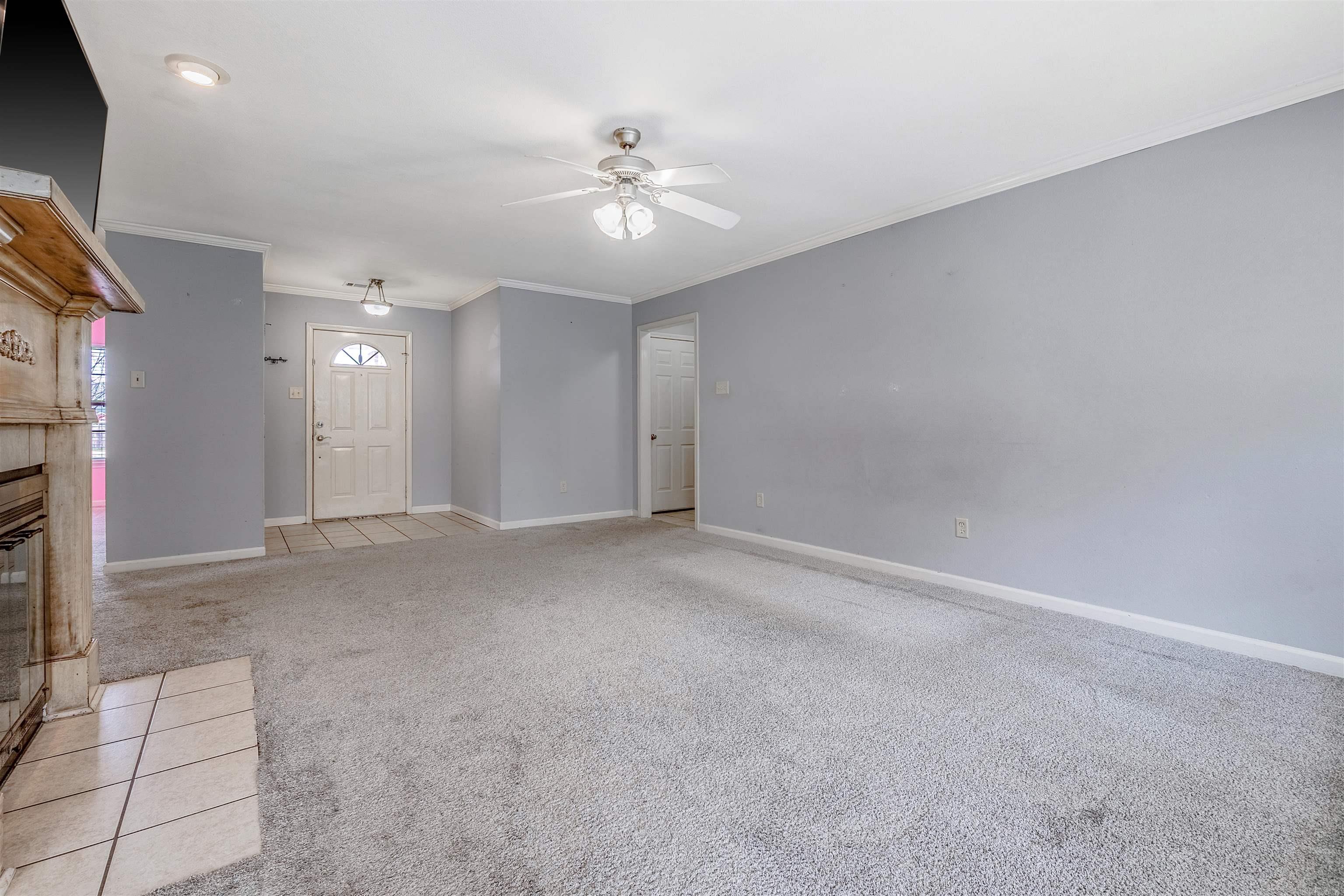 WILLOW LAKE - Residential