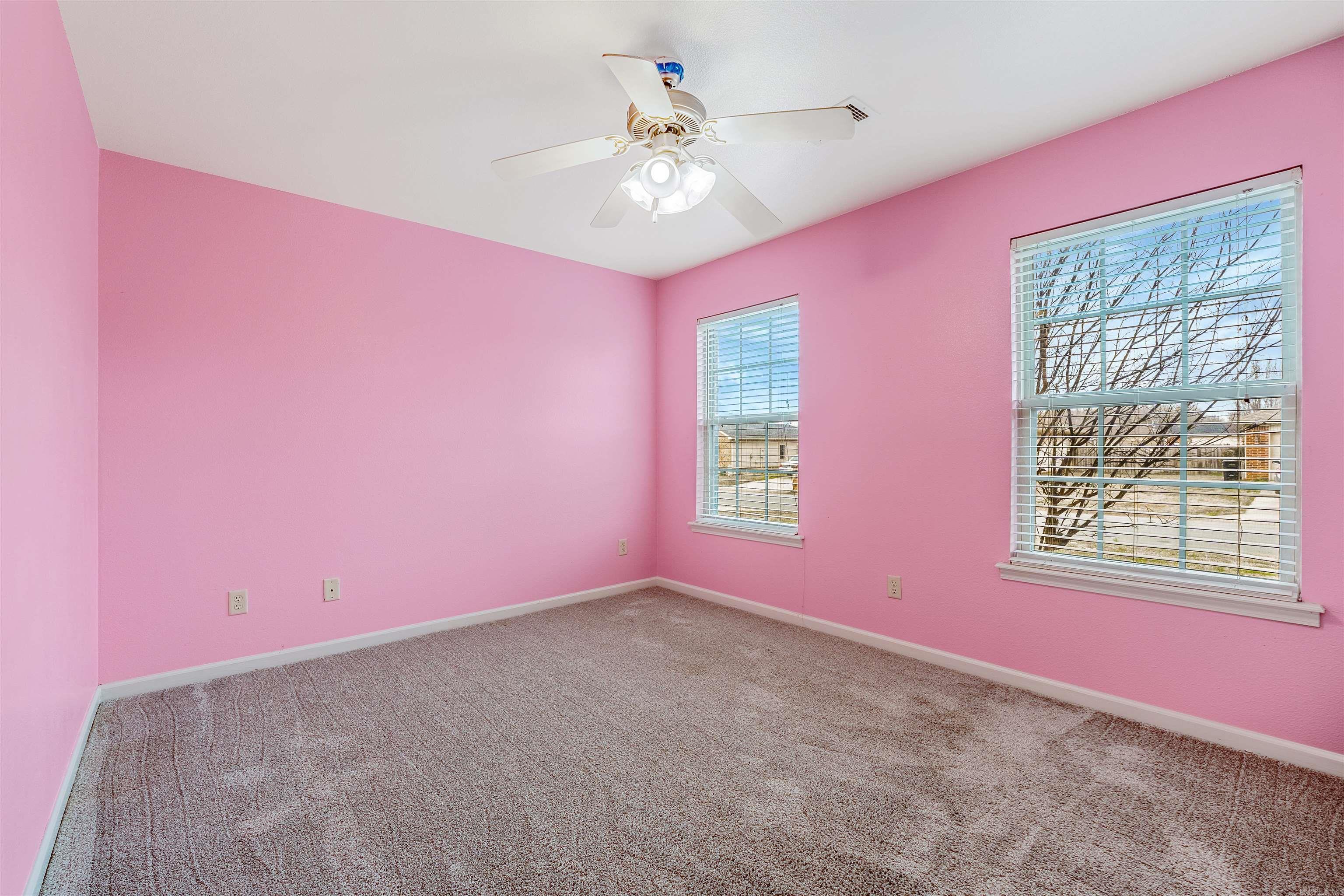 WILLOW LAKE - Residential