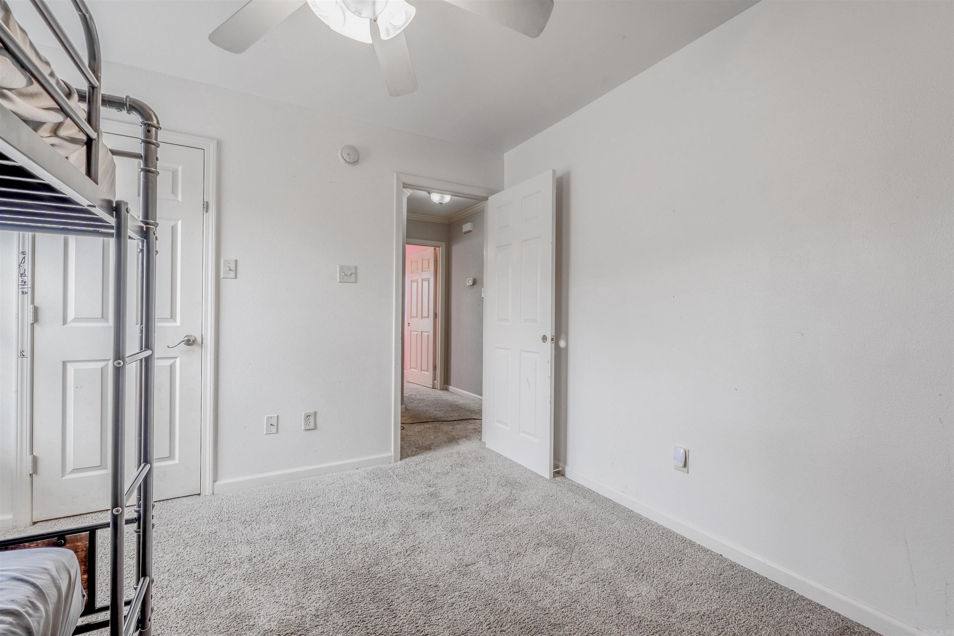 WILLOW LAKE - Residential