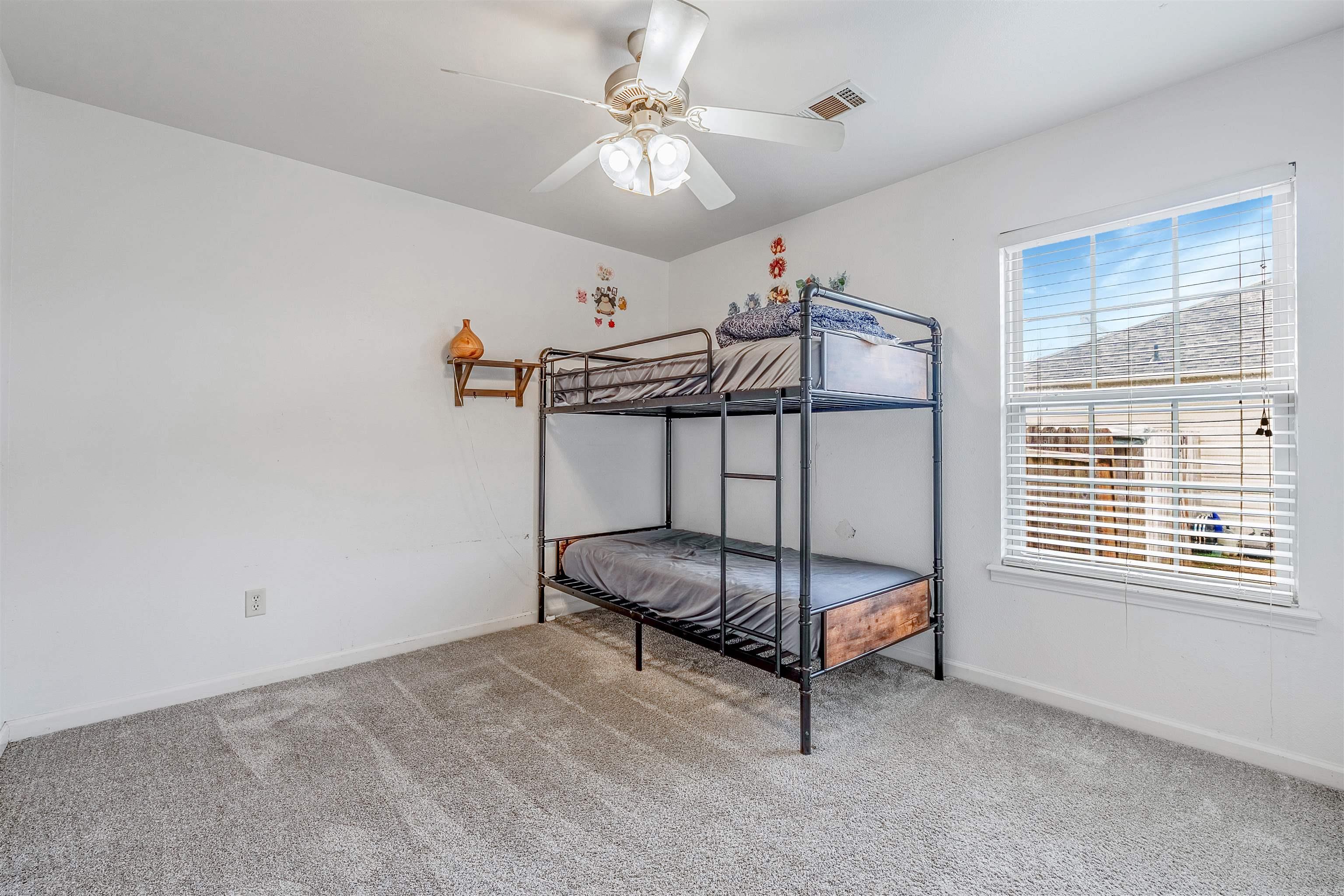 WILLOW LAKE - Residential