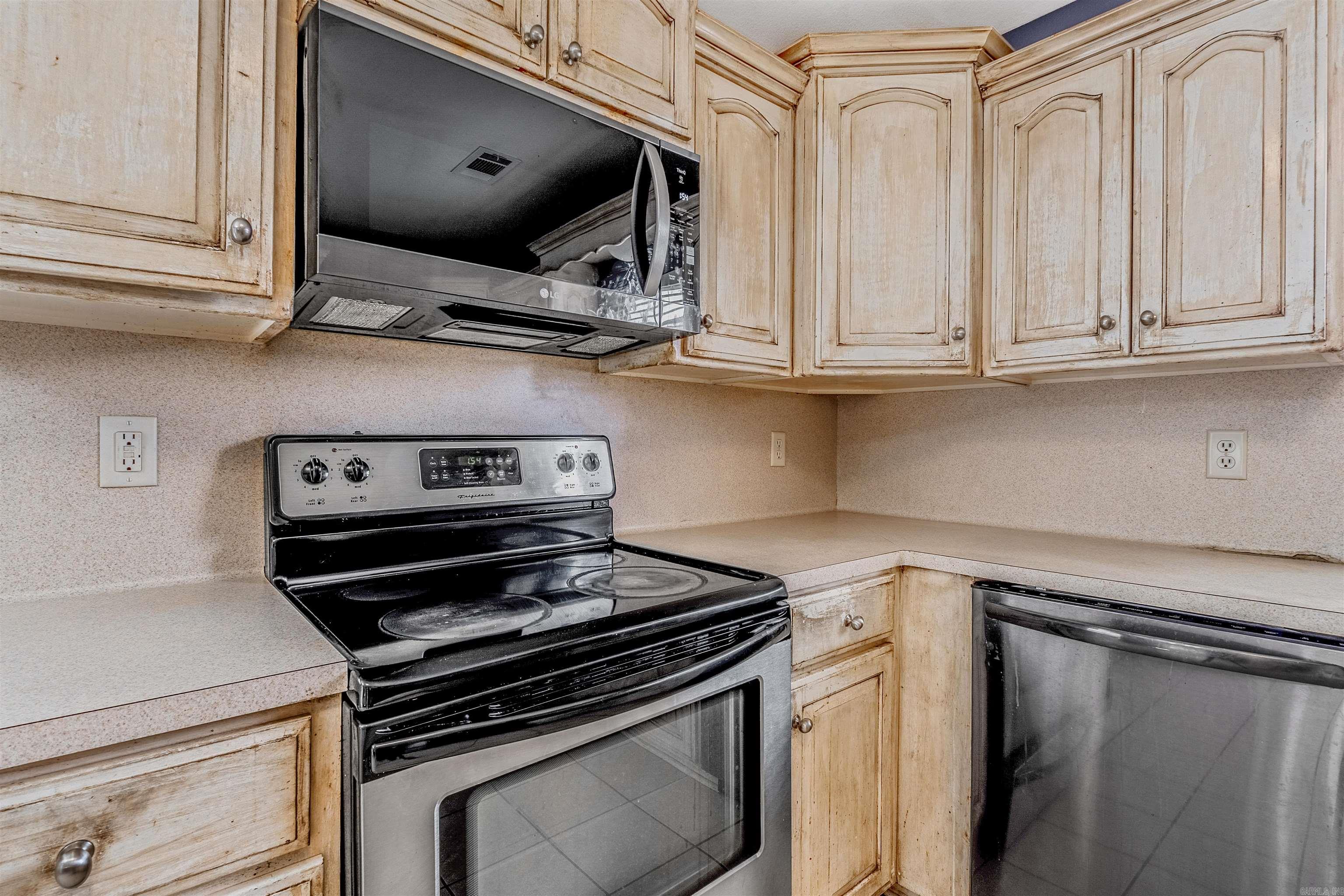 WILLOW LAKE - Residential