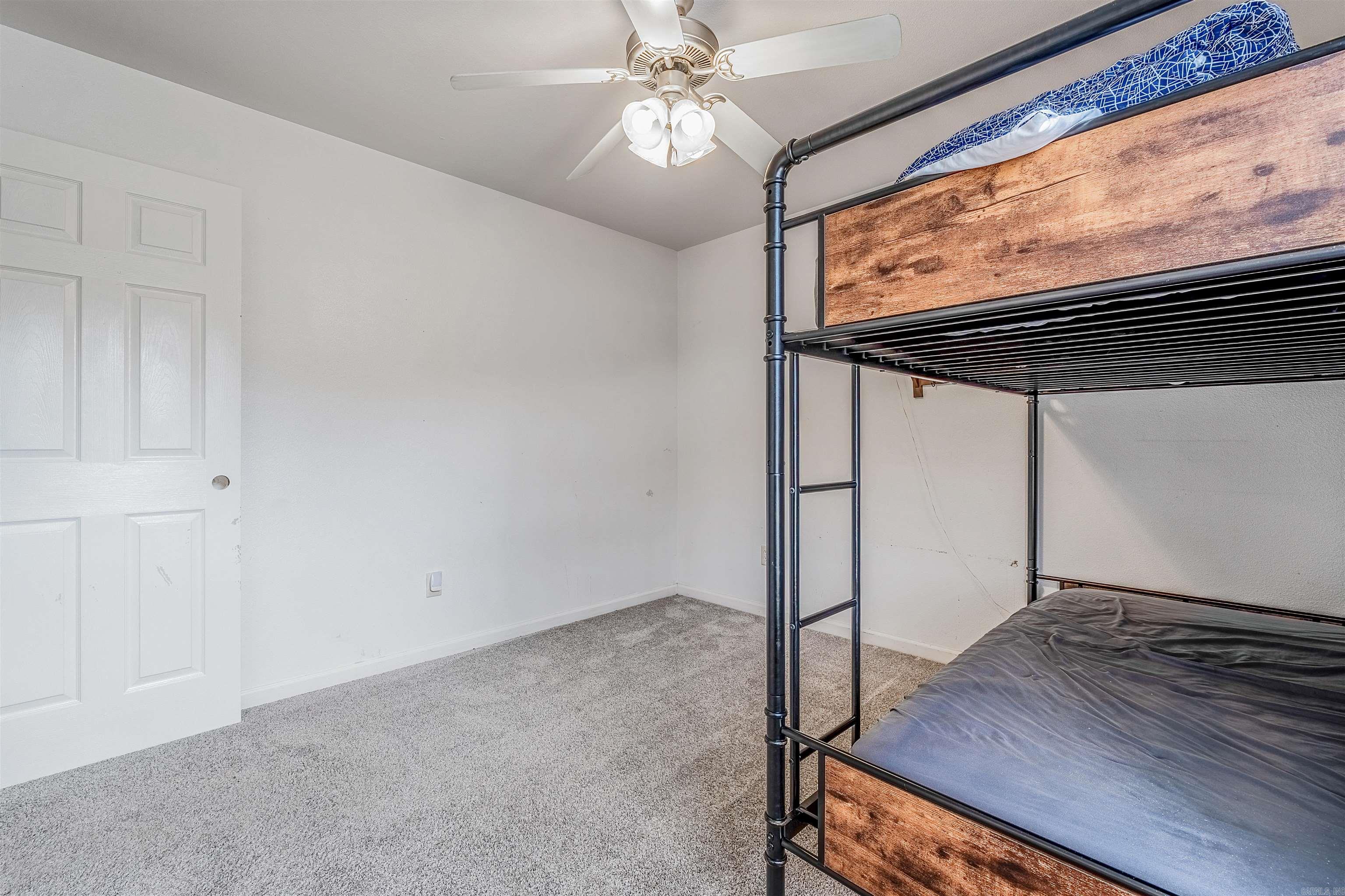 WILLOW LAKE - Residential