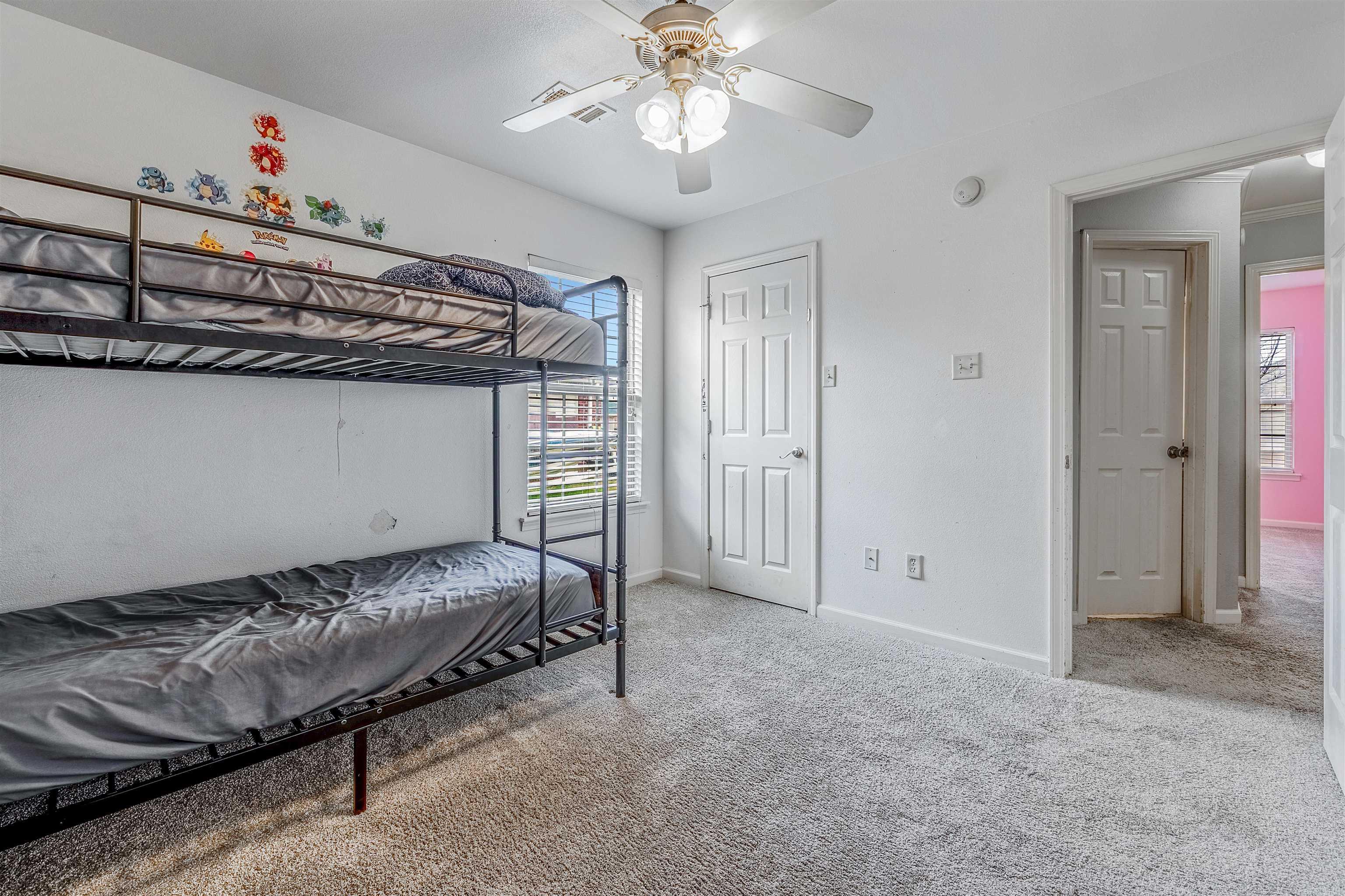 WILLOW LAKE - Residential