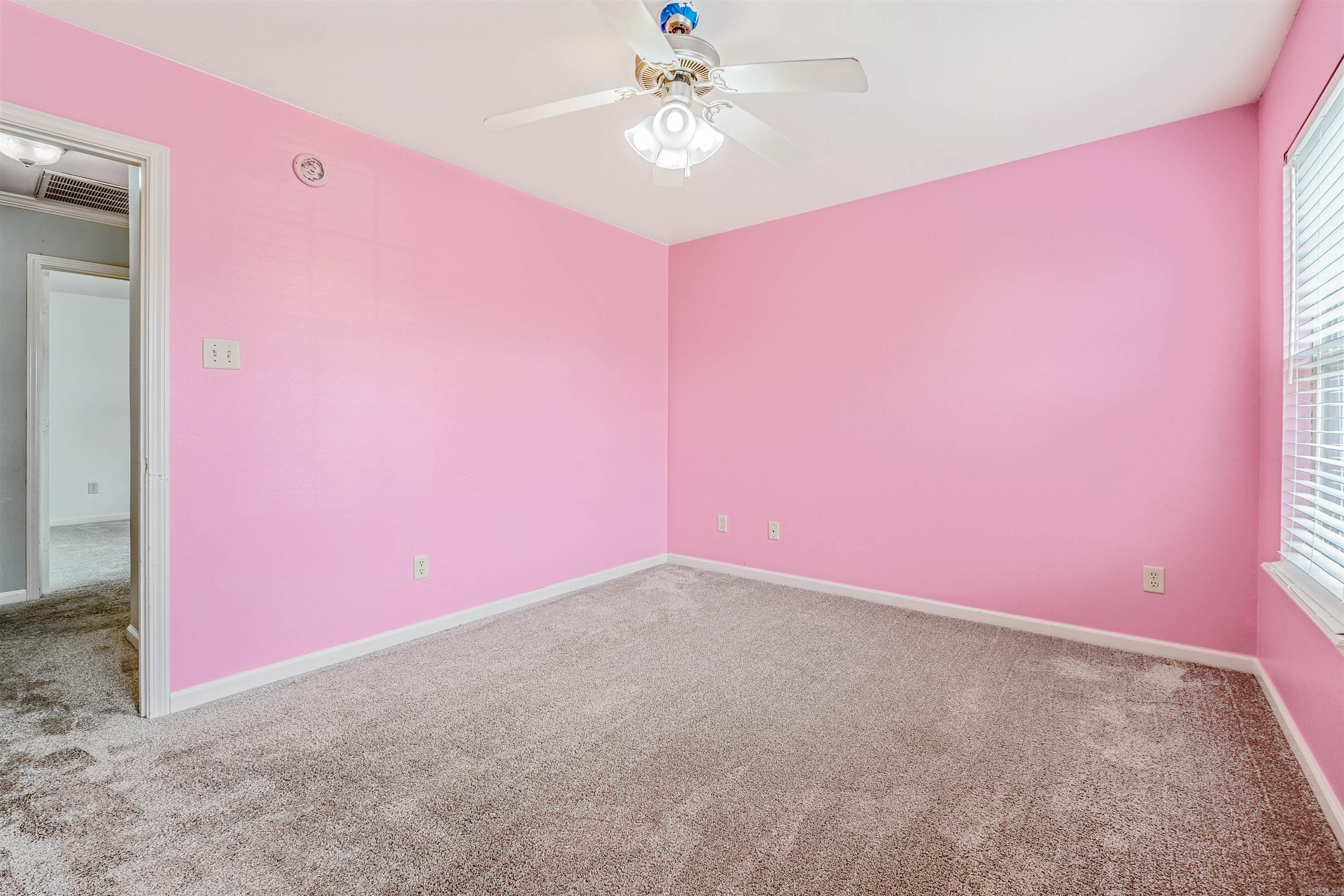 WILLOW LAKE - Residential