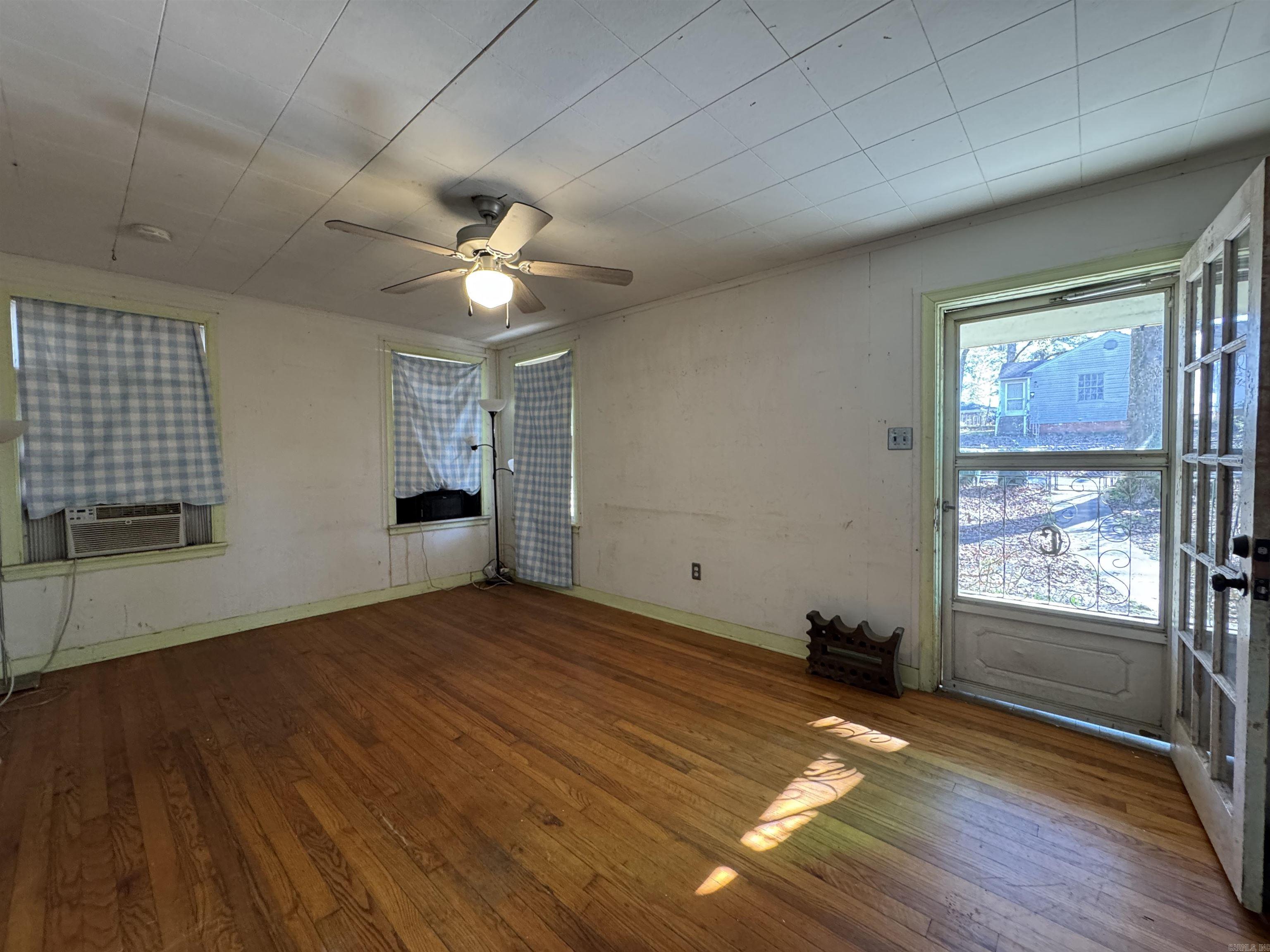 CHERRY & COX - Residential