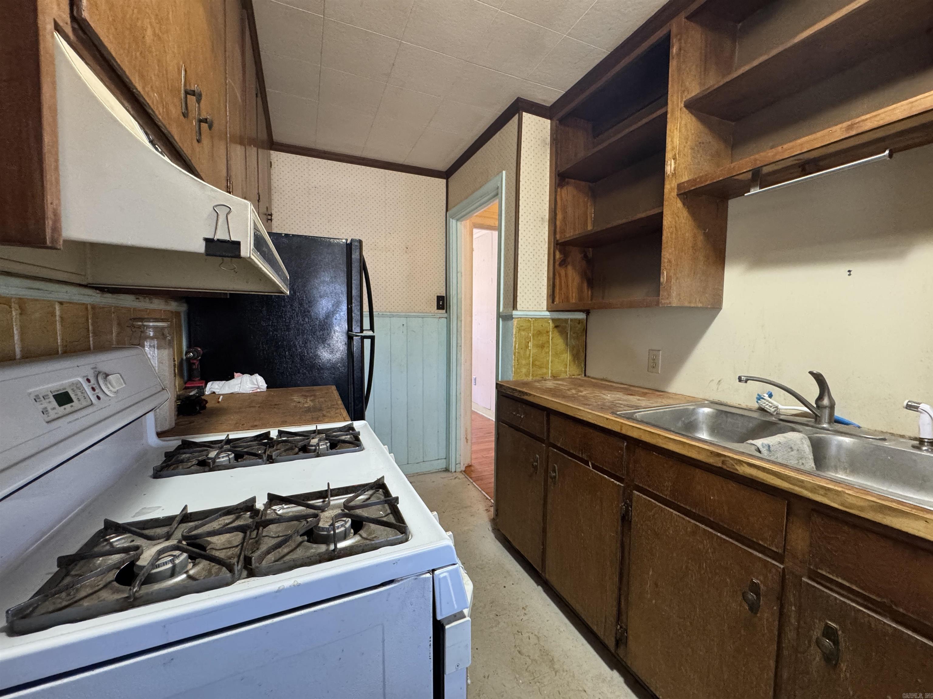 CHERRY & COX - Residential