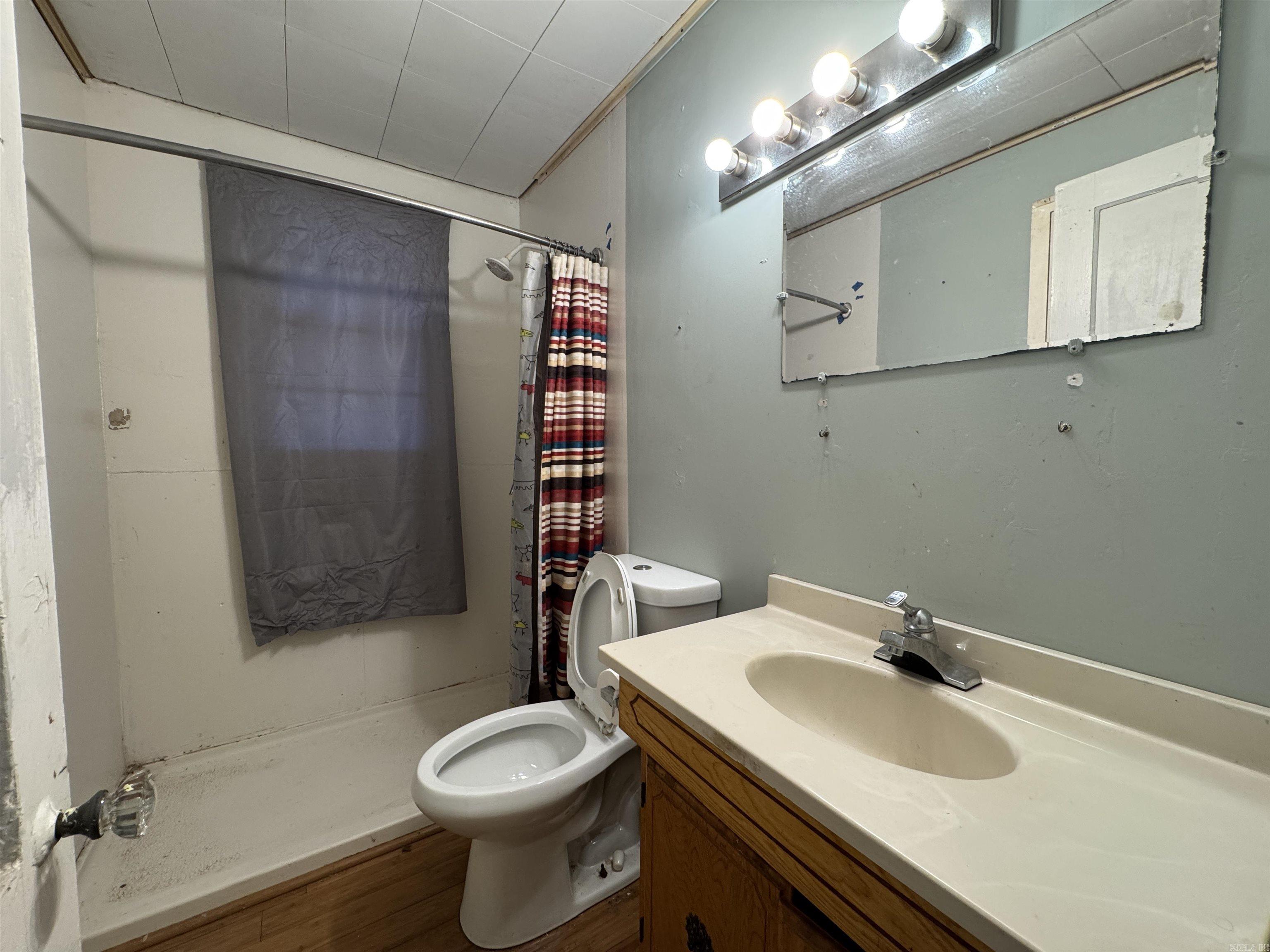 CHERRY & COX - Residential