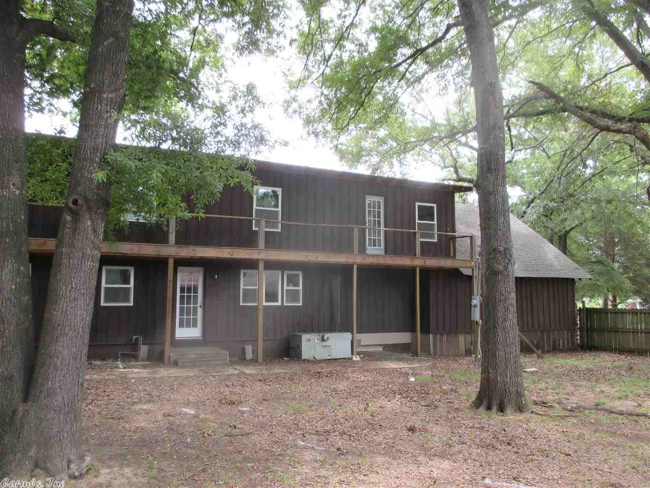 BEAR'S DEN - Residential