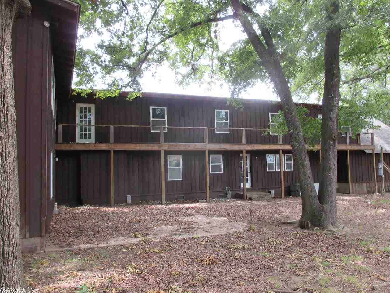 BEAR'S DEN - Residential