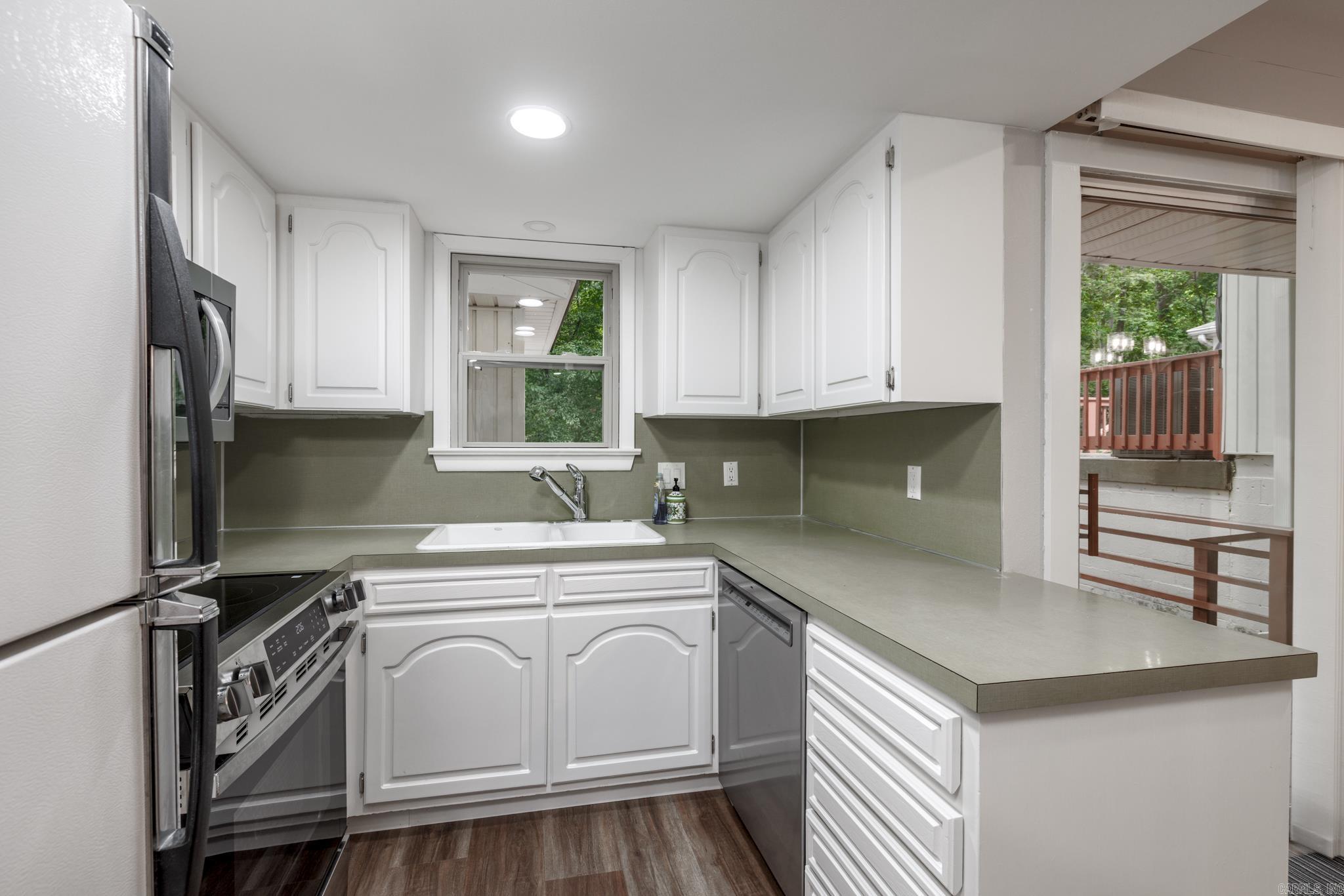 Castellon Courts # 3 - Residential